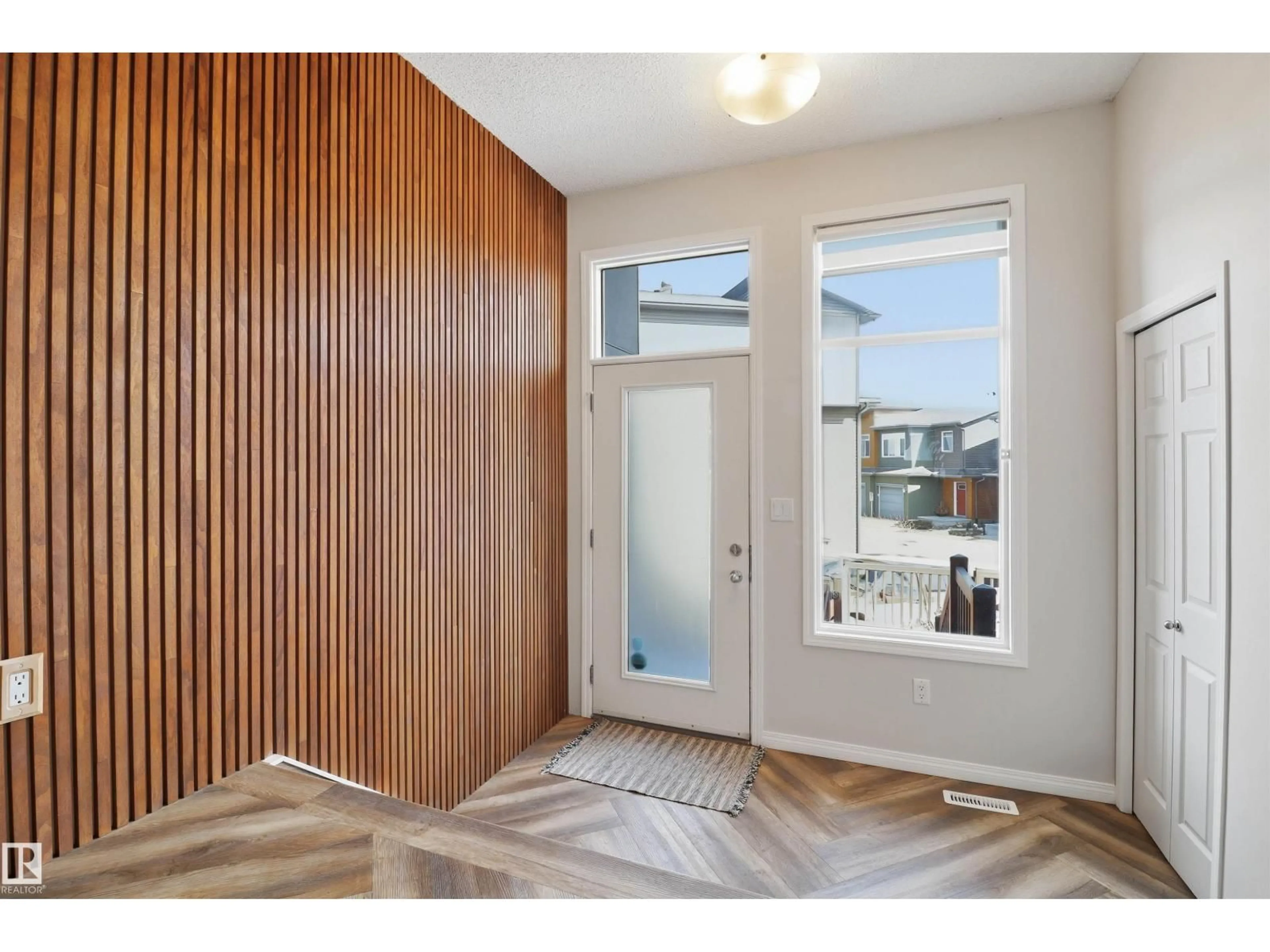 Indoor entryway for #99 - 7503 GETTY GATE, Edmonton Alberta T5T4S8