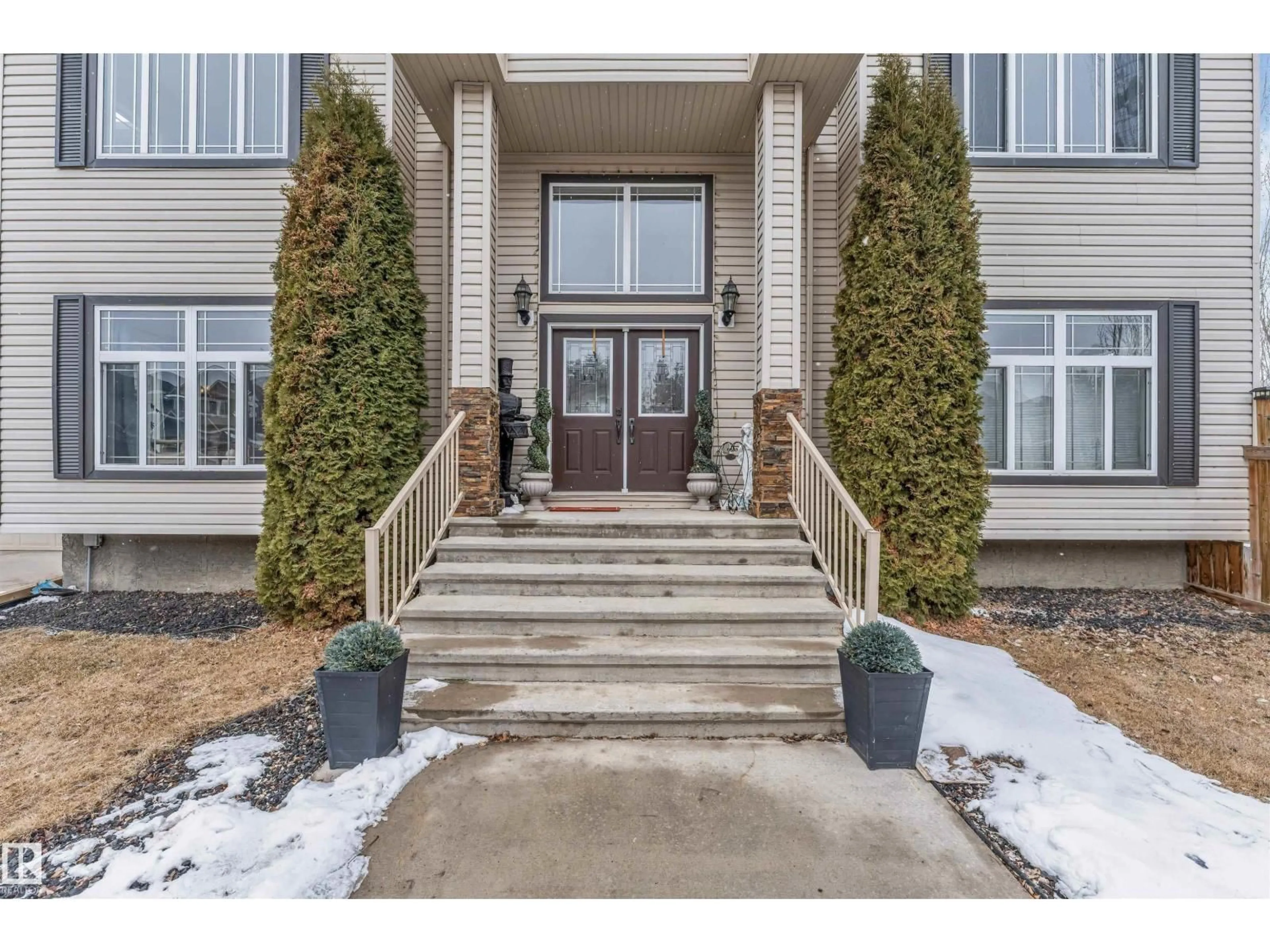 Indoor entryway for 6002 46 AV, Beaumont Alberta T4X0J1