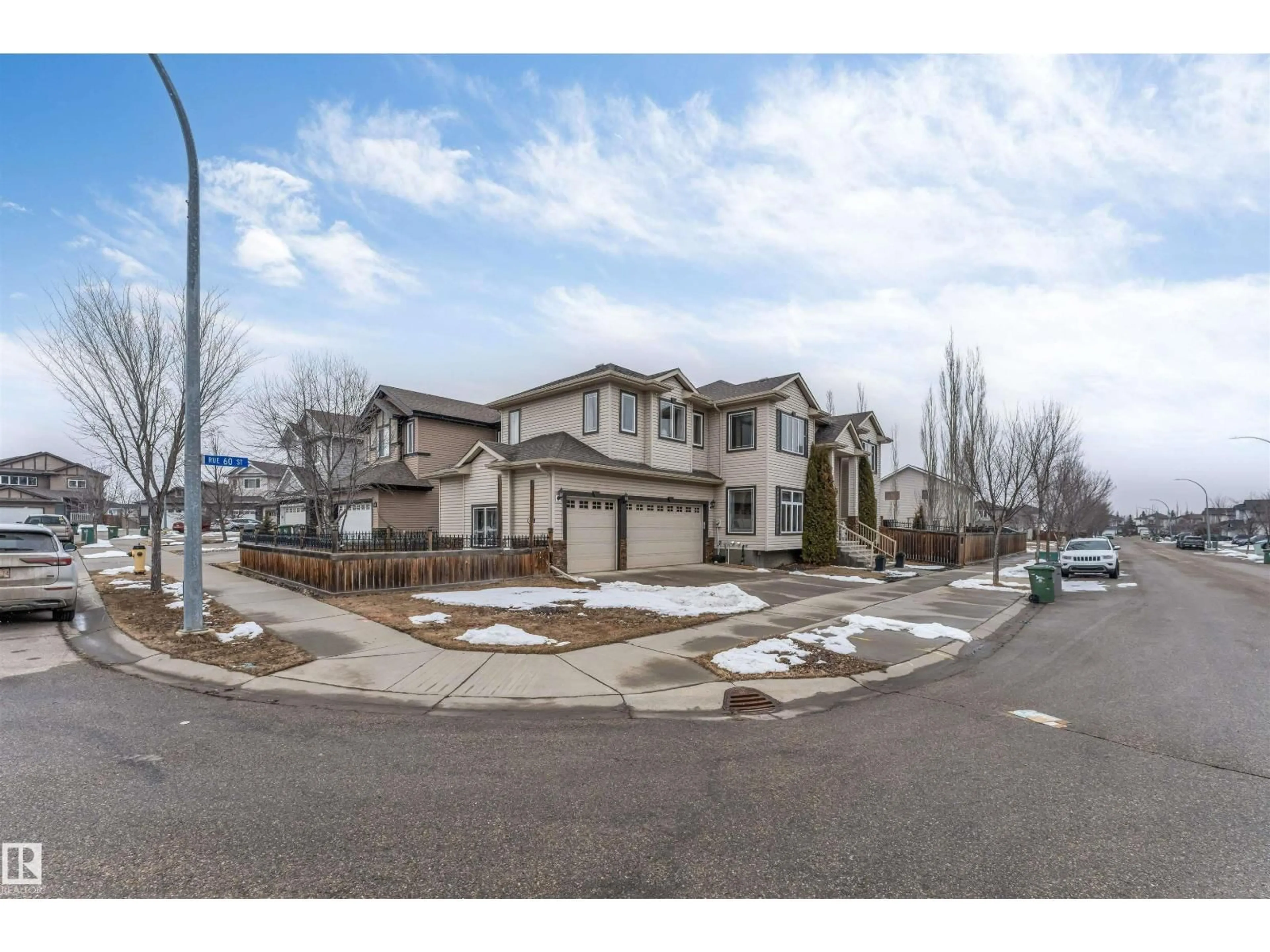 A pic from outside/outdoor area/front of a property/back of a property/a pic from drone, street for 6002 46 AV, Beaumont Alberta T4X0J1