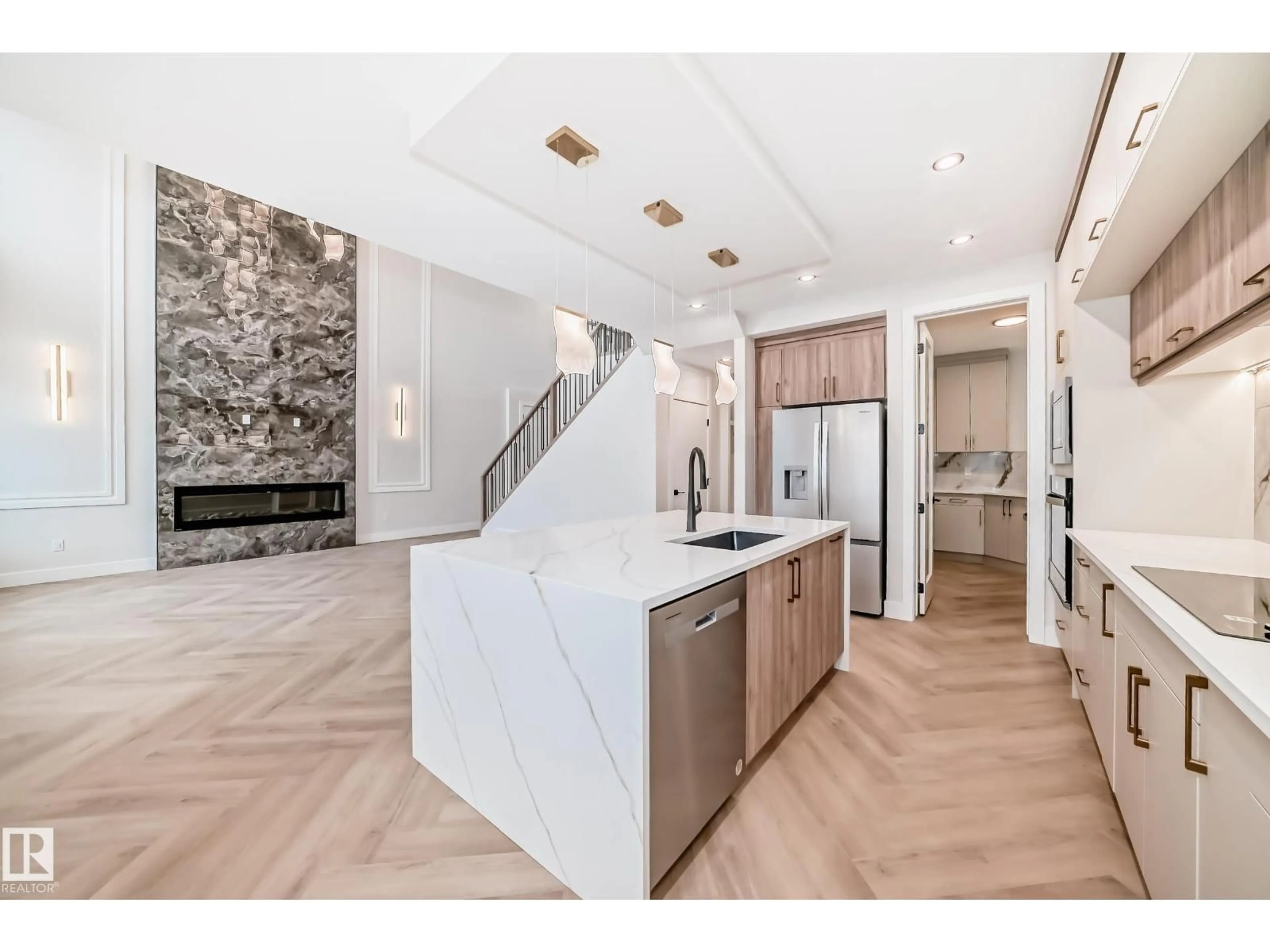 Open concept kitchen, ceramic/tile floor for SW - 7023 KIVIAQ CR, Edmonton Alberta T6W5R2