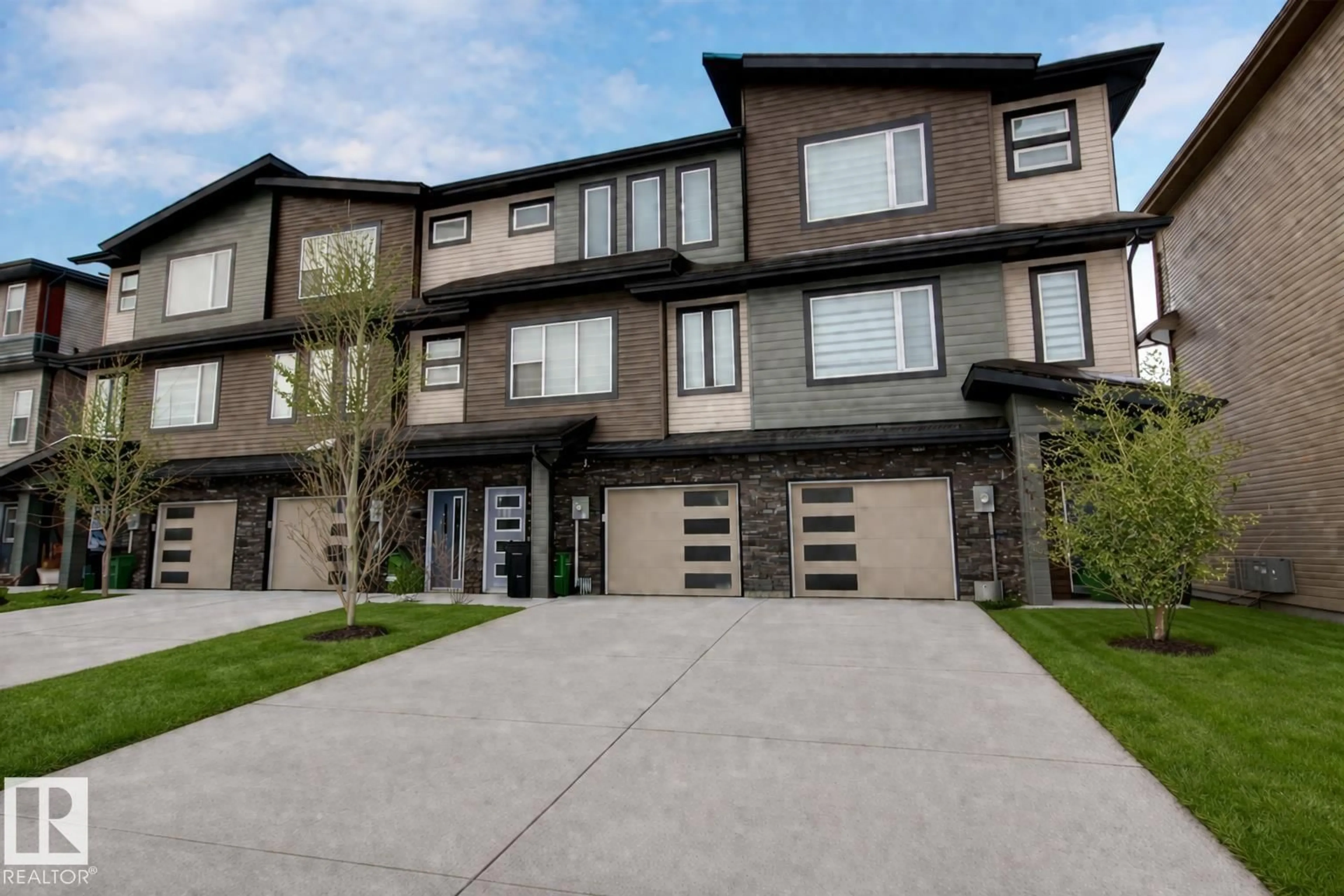 Unknown for SW - 1512 157 ST, Edmonton Alberta T6W4J8