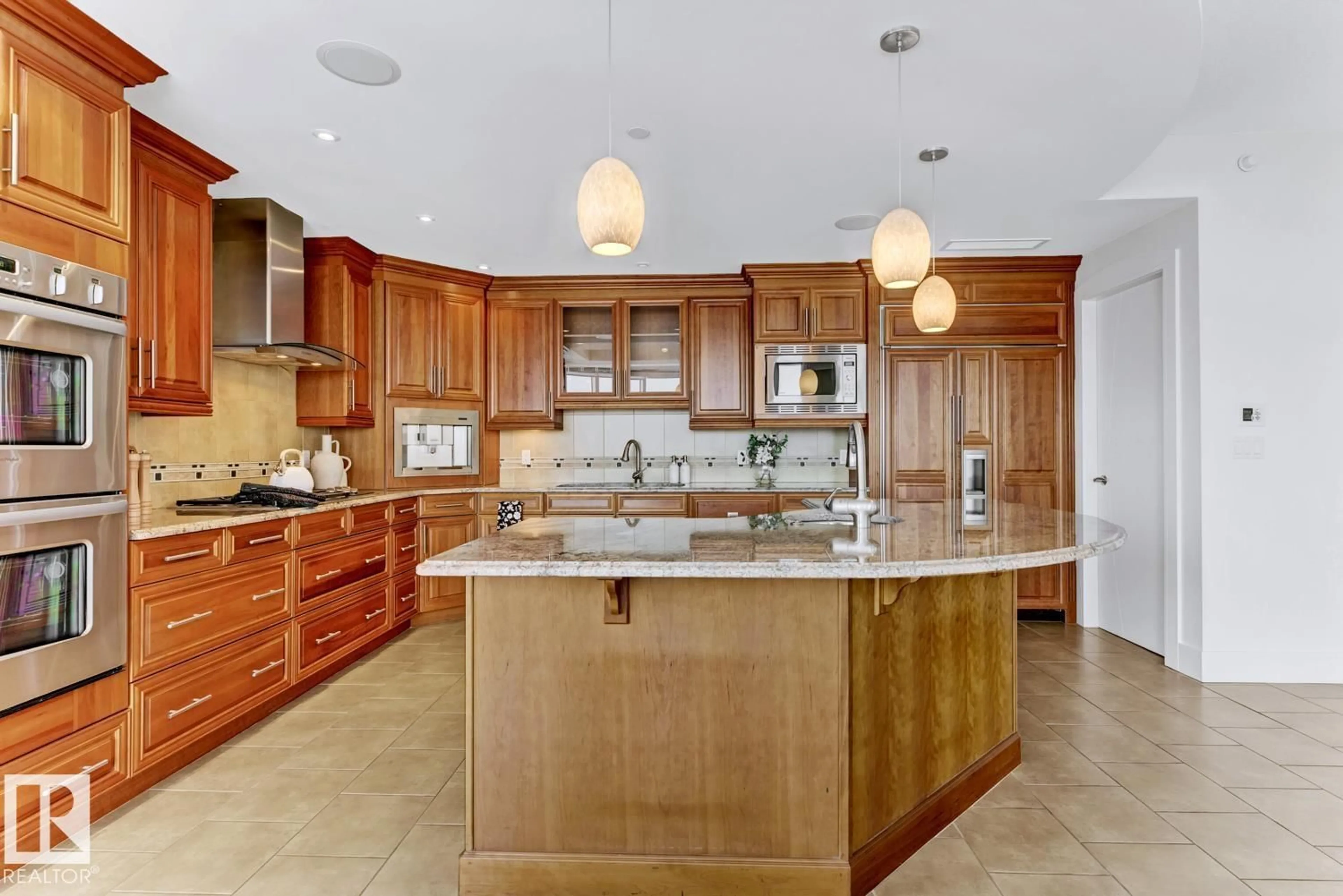 Unknown for 1900 SASKATCHEWAN DR, Edmonton Alberta T6E4R4