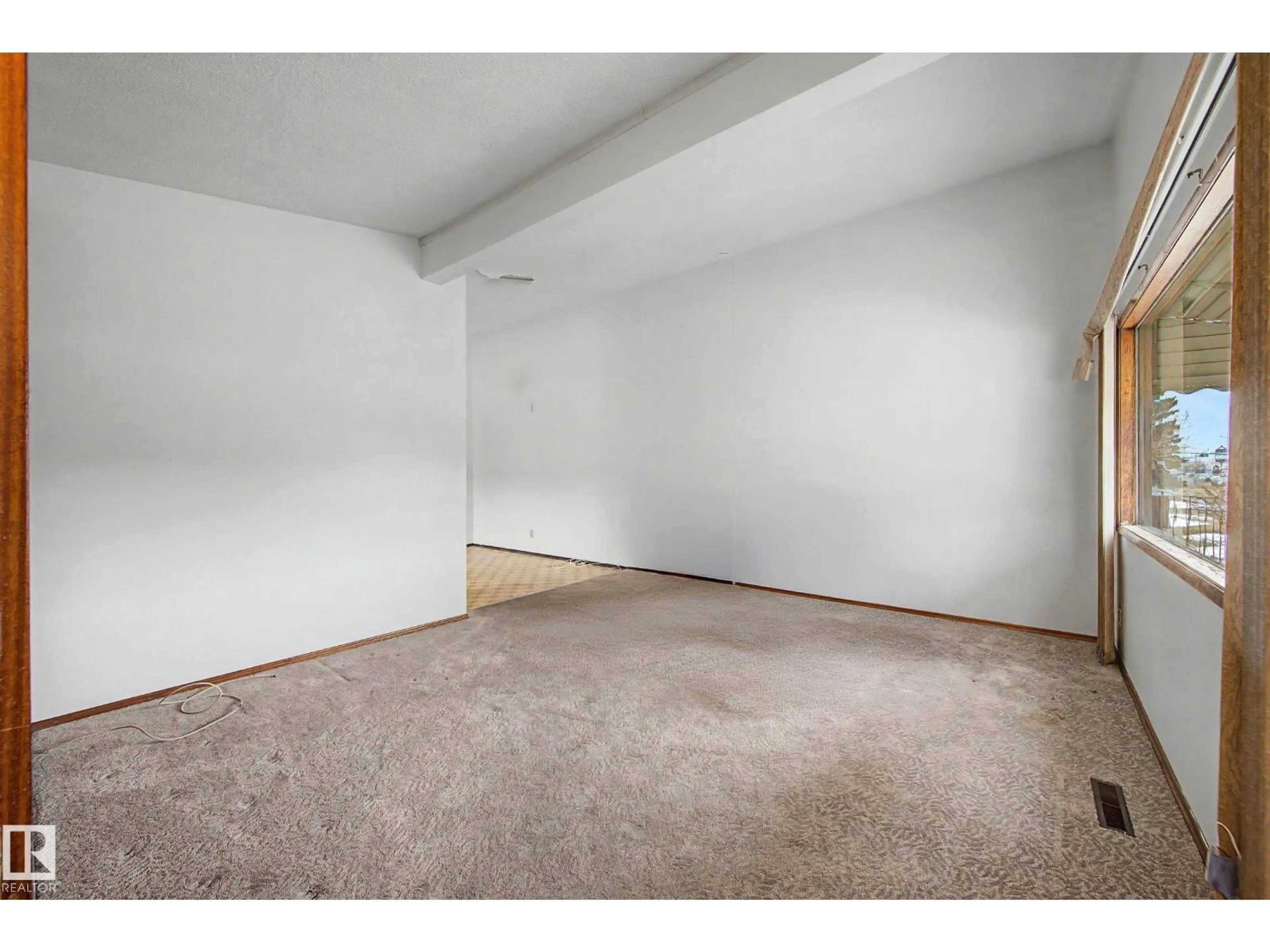 A pic of a room for 13041 82 ST, Edmonton Alberta T5E2T4