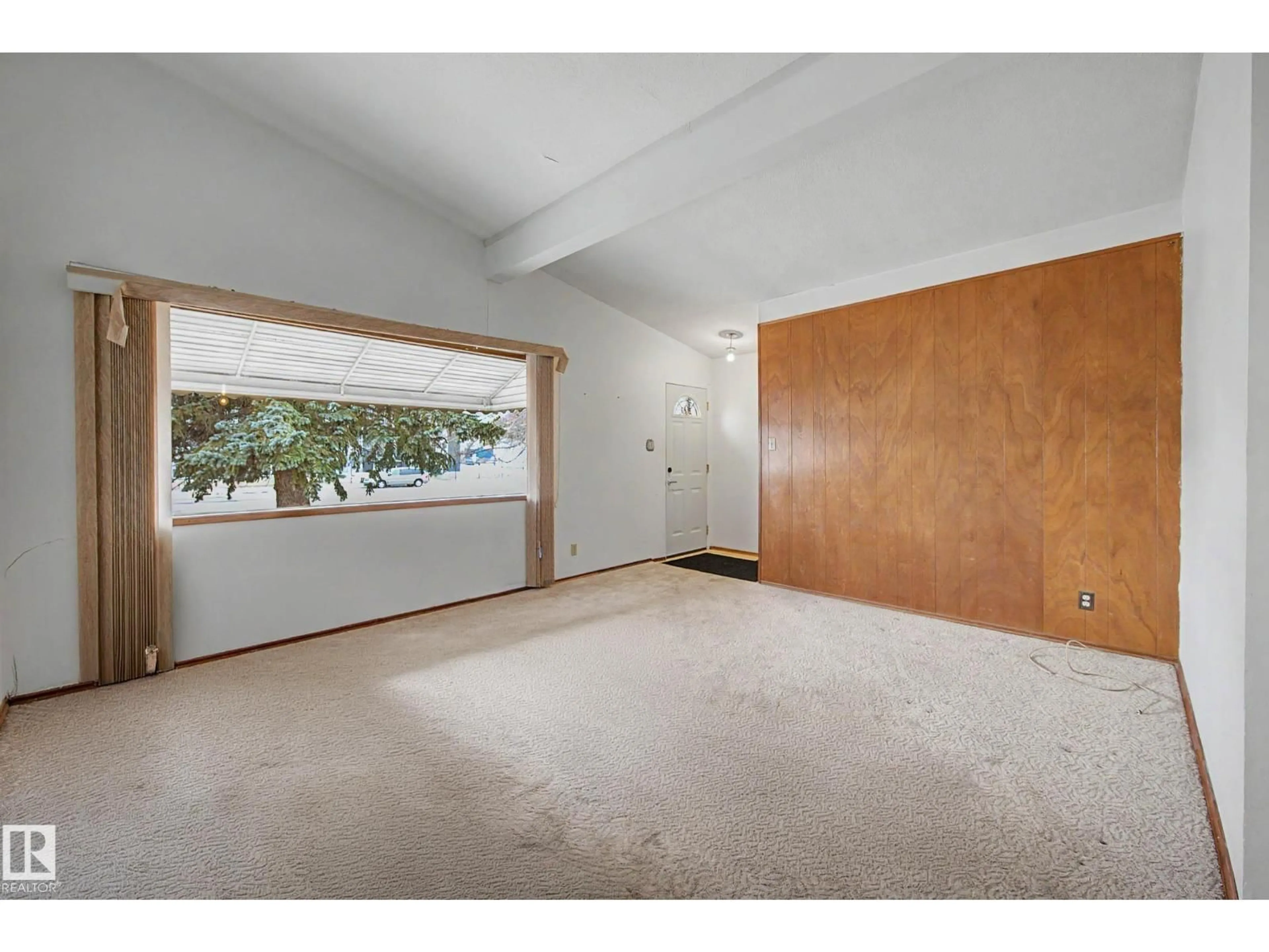 A pic of a room for 13041 82 ST, Edmonton Alberta T5E2T4