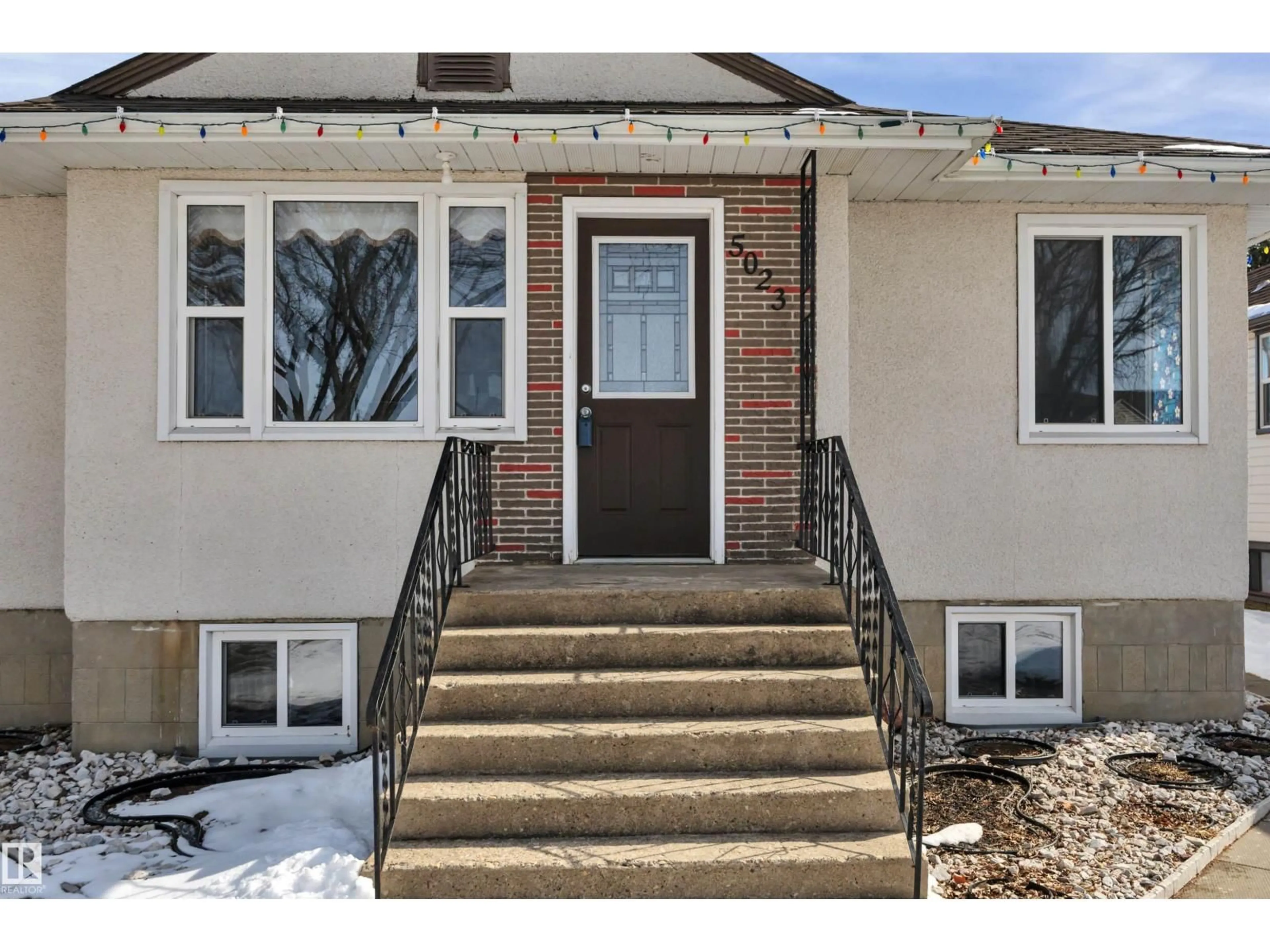 Unknown for 5023 49 ST, Calmar Alberta T0C0V0