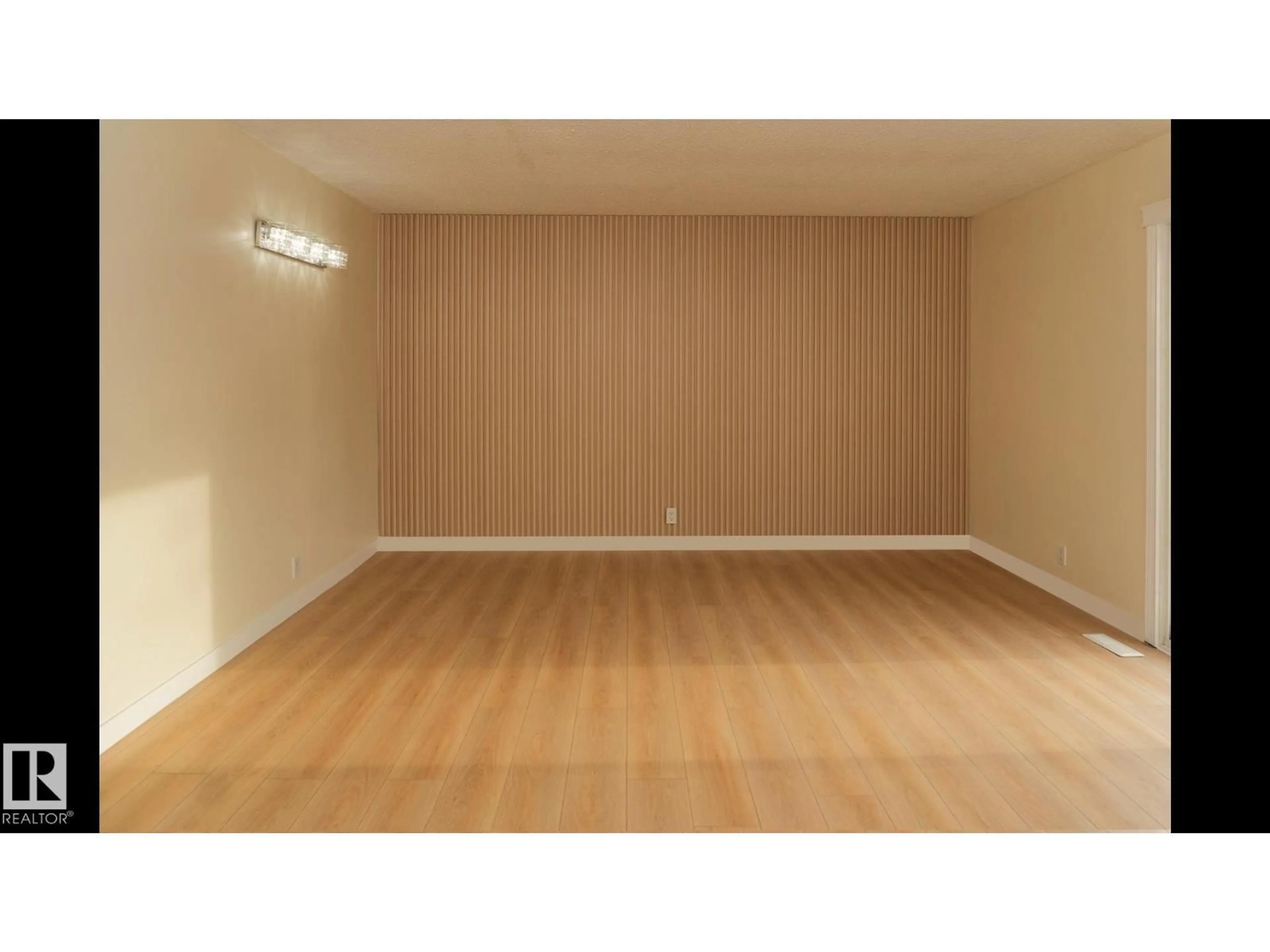 A pic of a room for 14017 121 ST, Edmonton Alberta T5X4H8