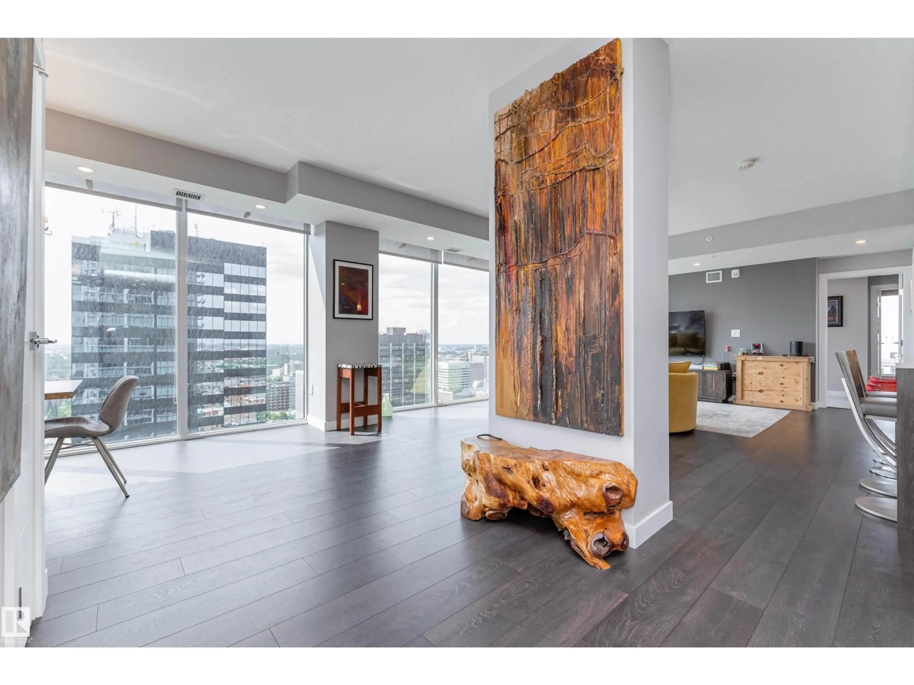 Unknown for 2400 10180 103 ST NW, Edmonton Alberta T5J0L1