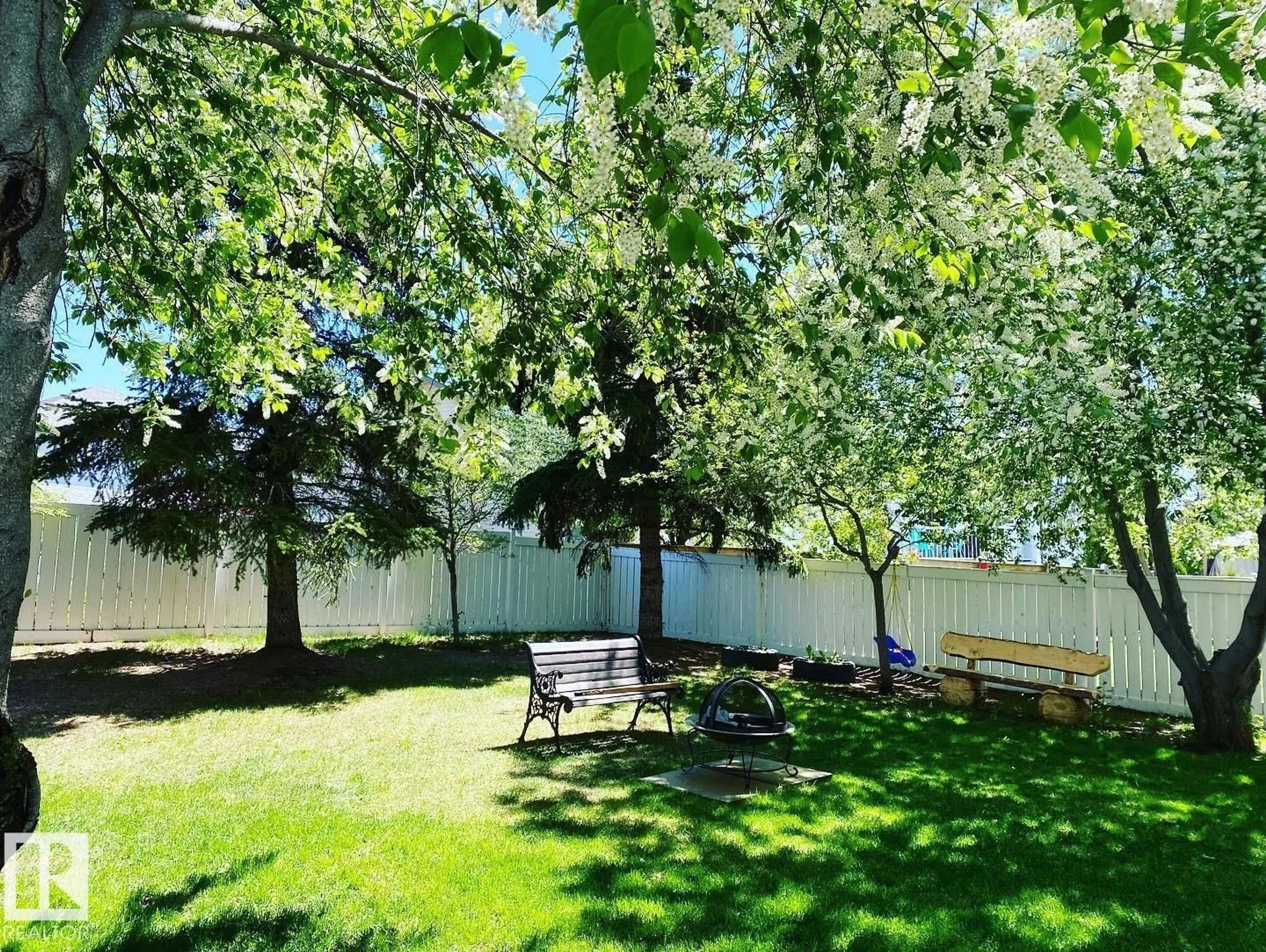 Patio, forest/trees view for 71 RUE BOUCHARD, Beaumont Alberta T4X1N7