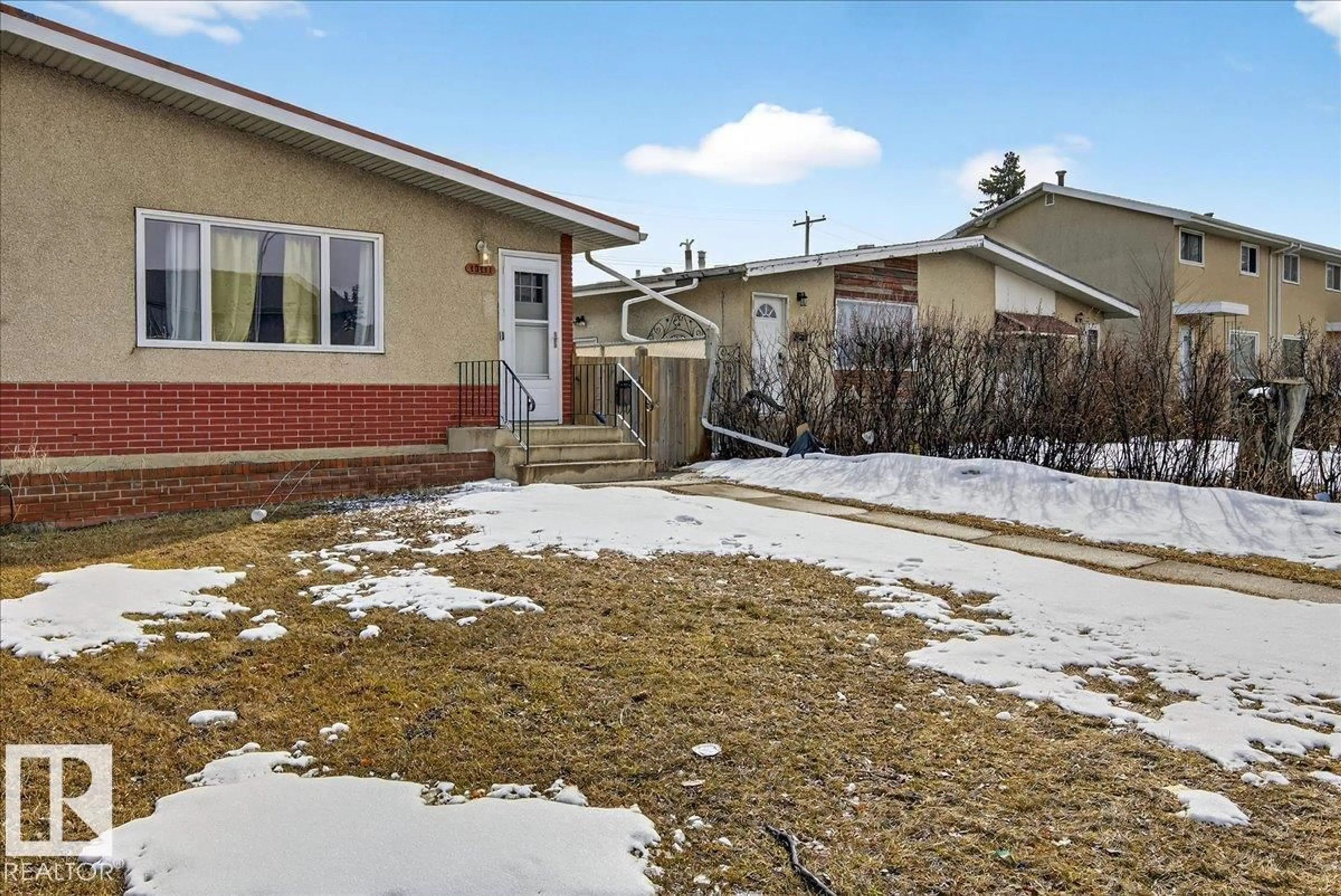 A pic from outside/outdoor area/front of a property/back of a property/a pic from drone, street for NW - 13111 82 ST, Edmonton Alberta T5E2T4