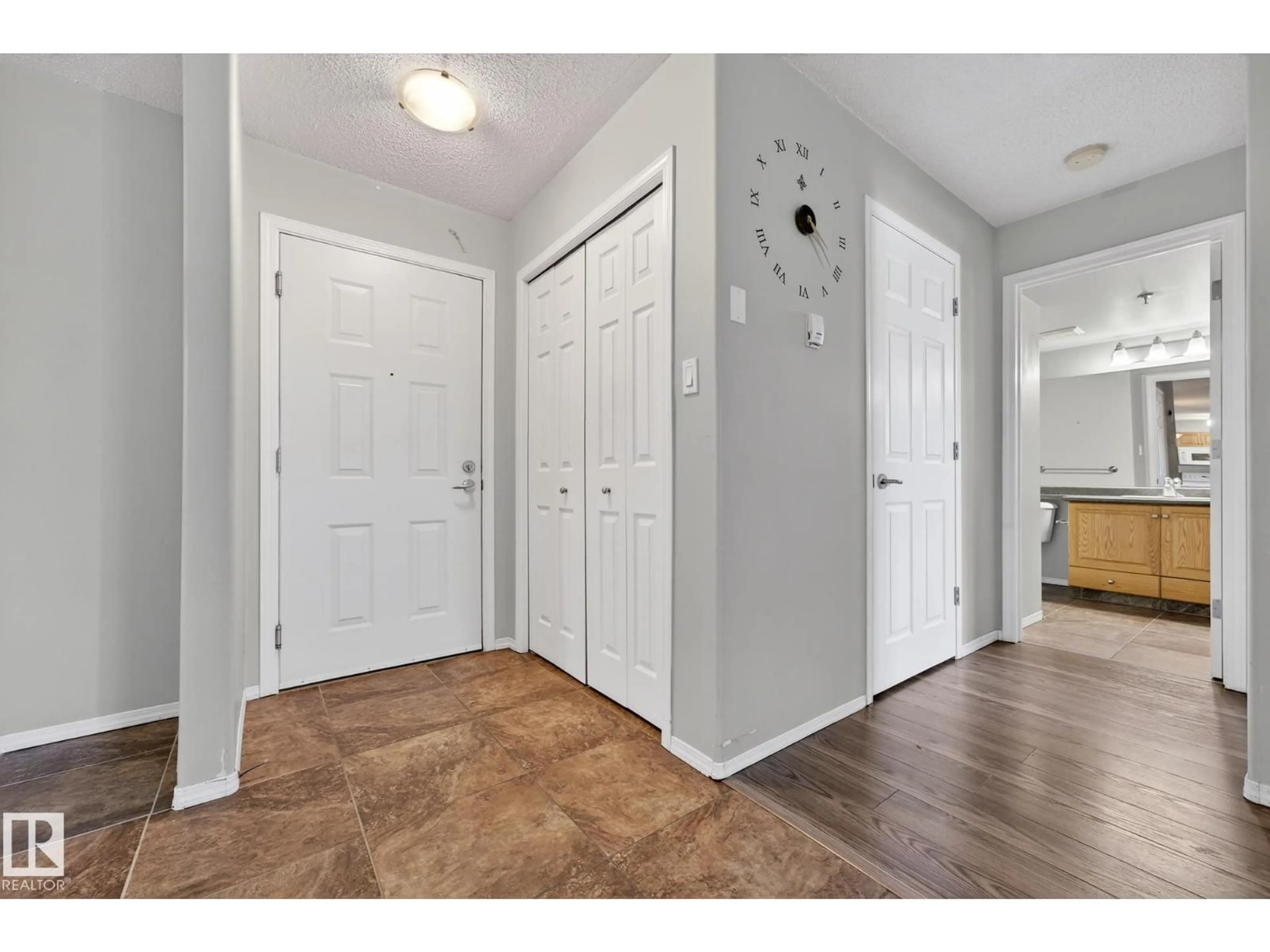 Indoor entryway for NW - 120 13635 34 ST, Edmonton Alberta T5A0C3