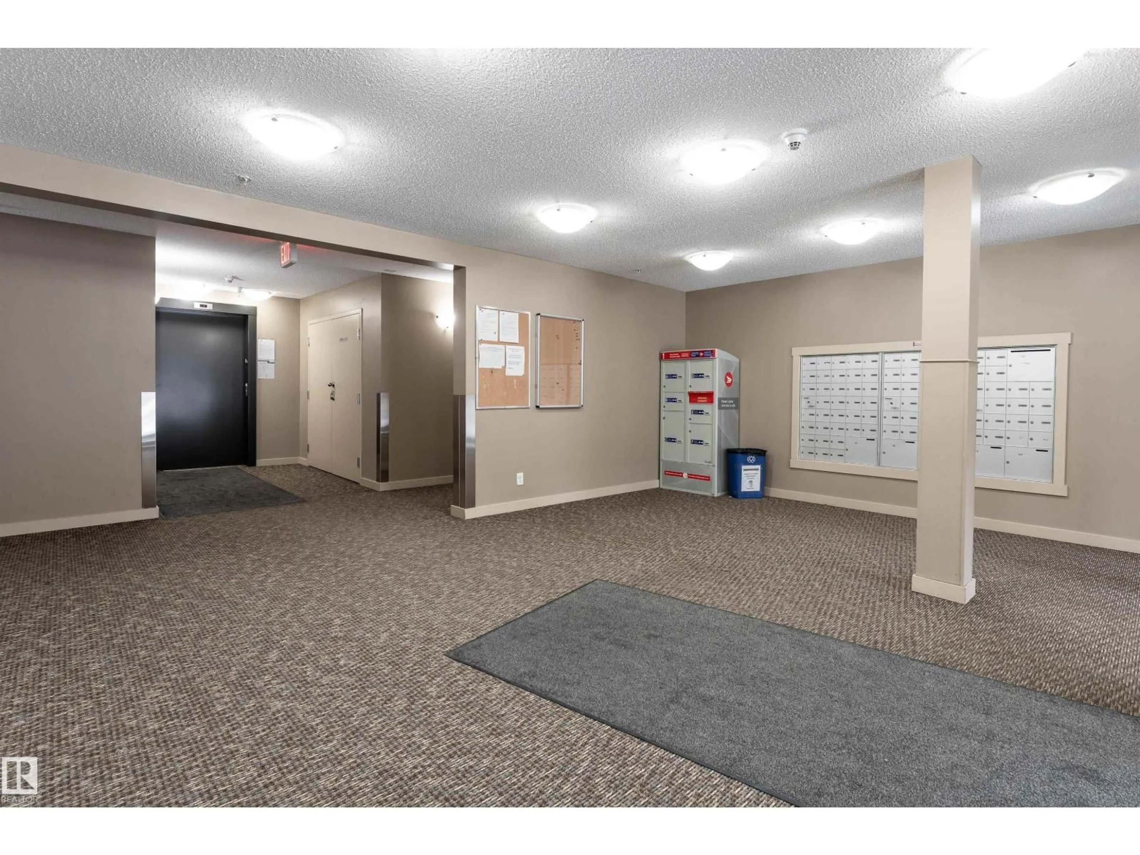 Indoor foyer for 117 - 3207 JAMES MOWATT TR, Edmonton Alberta T6W3L6