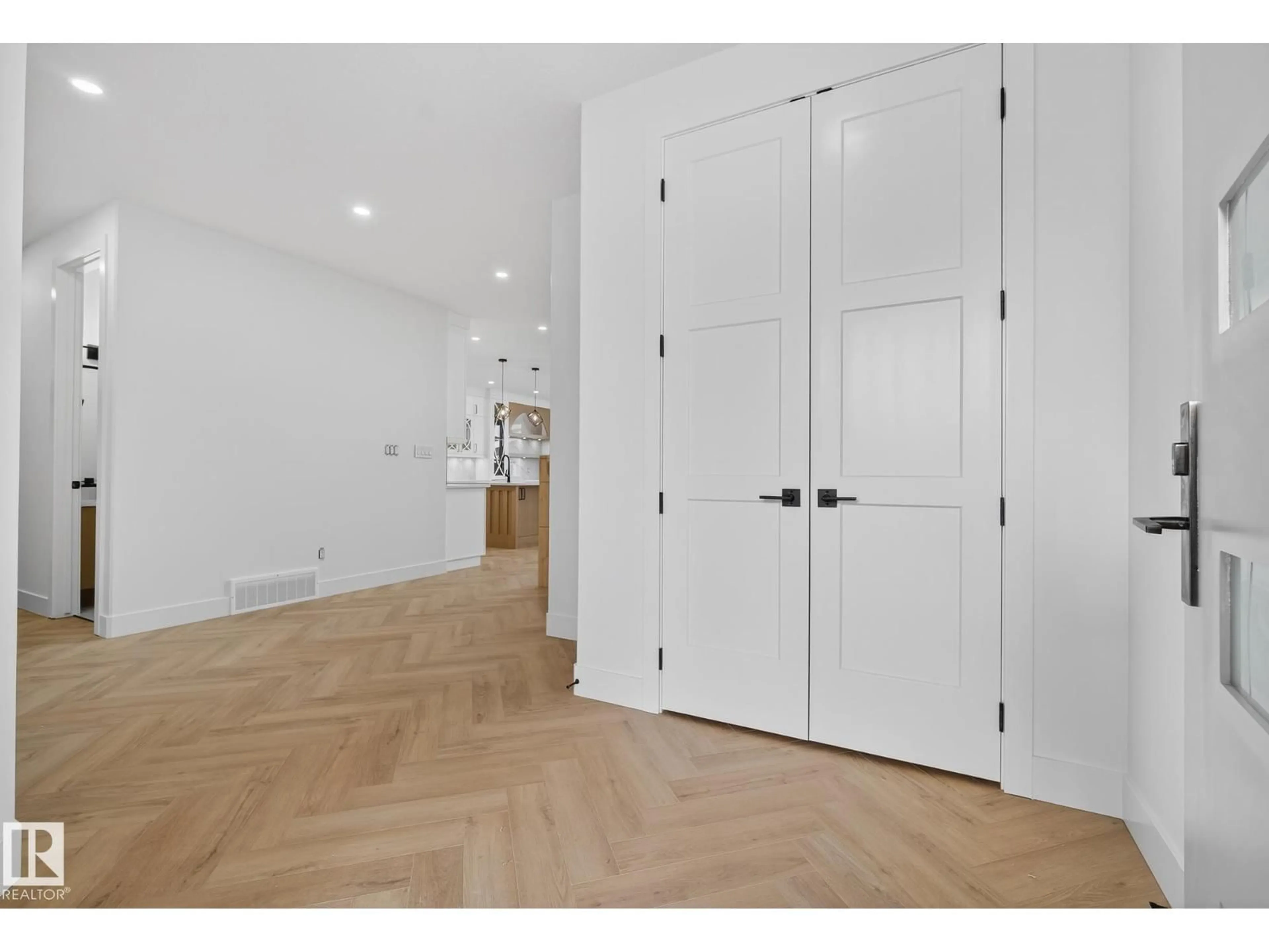 Indoor entryway for 34 AVONLEA WY, Spruce Grove Alberta T7X0Y3