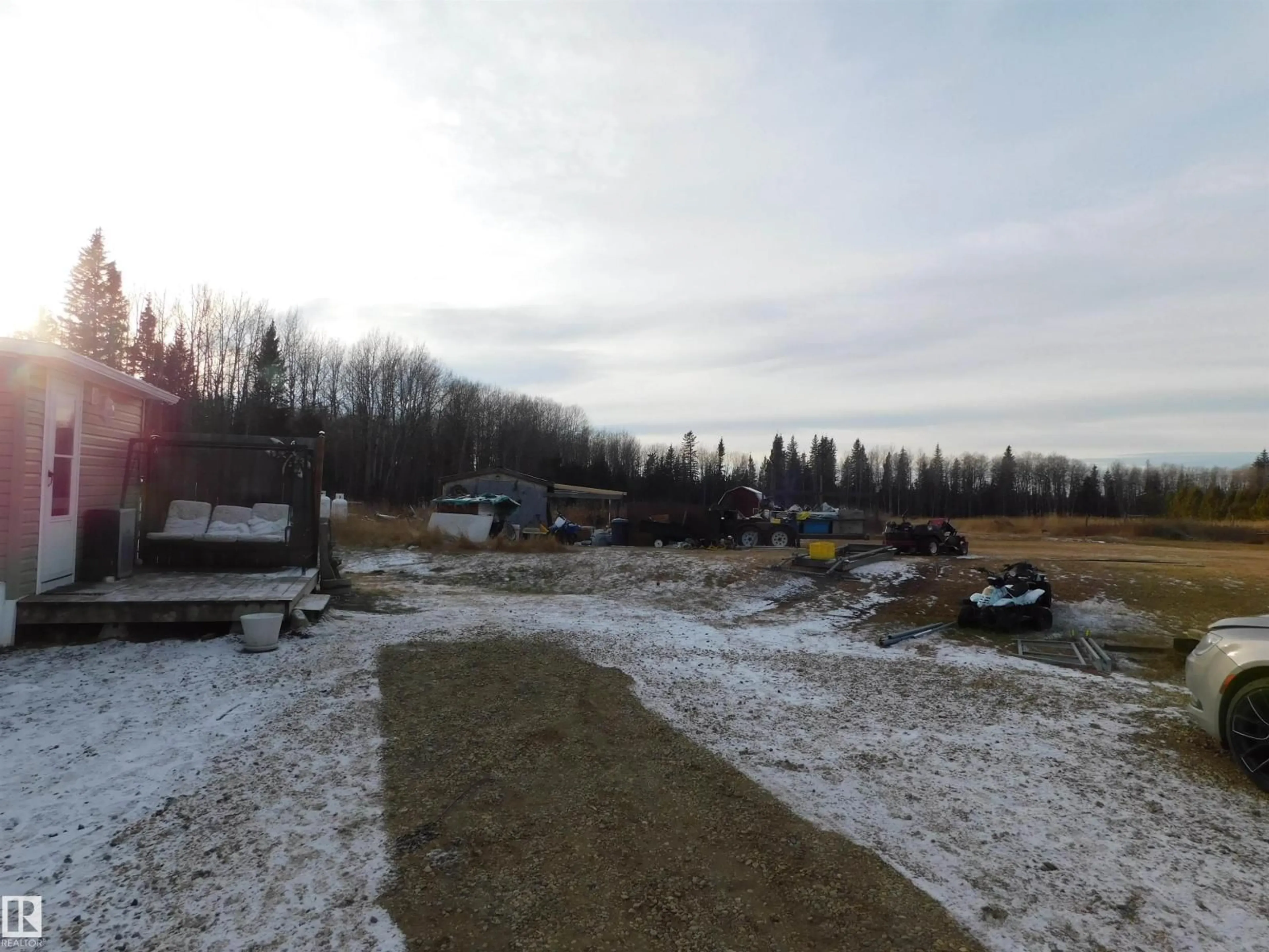 A pic from outside/outdoor area/front of a property/back of a property/a pic from drone, unknown for 54118 RANGE ROAD 75, Rural Yellowhead Alberta T0E0T0