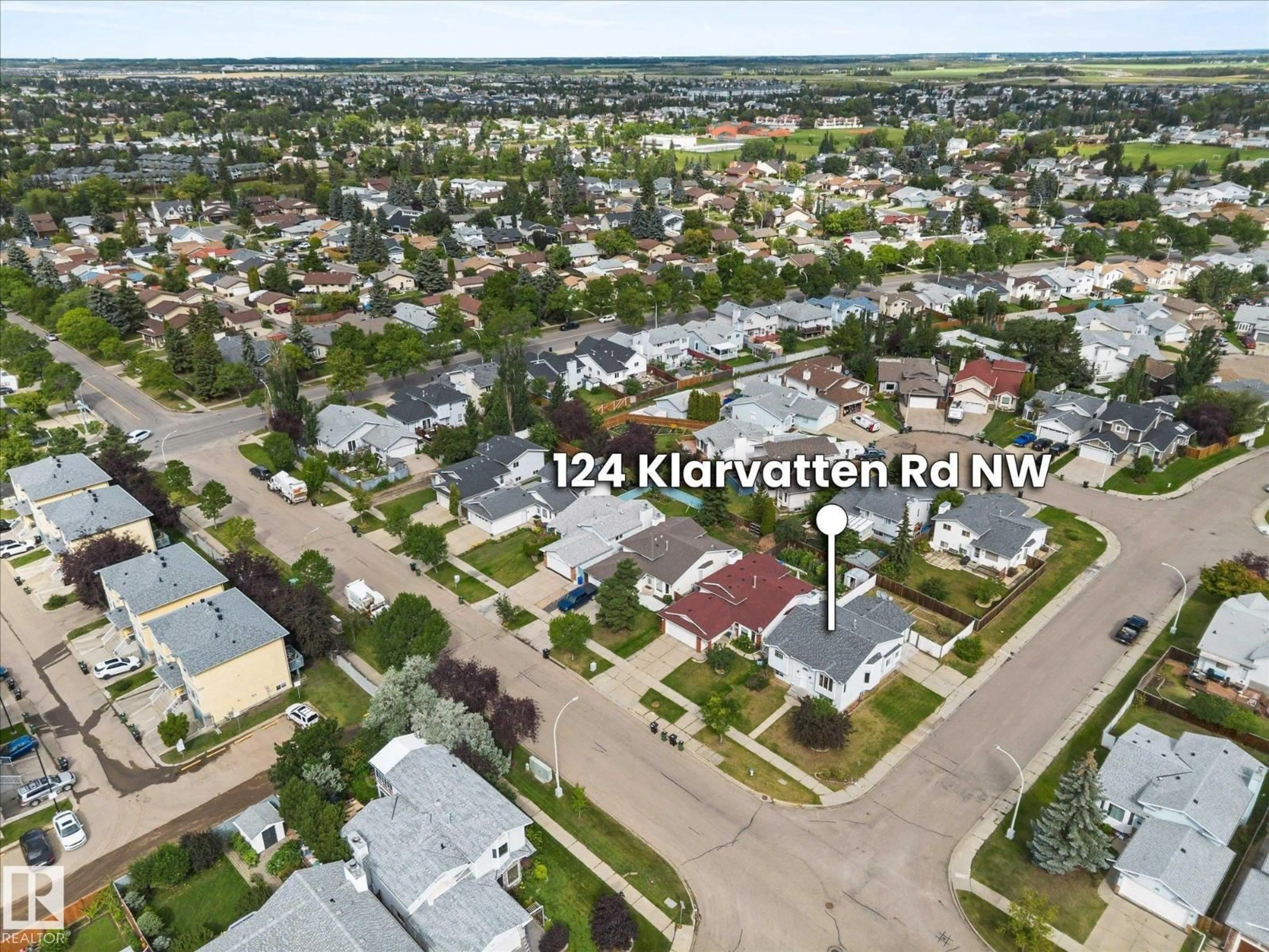 A pic from outside/outdoor area/front of a property/back of a property/a pic from drone, mountain view for 124 KLARVATTEN RD, Edmonton Alberta T5Z2X4