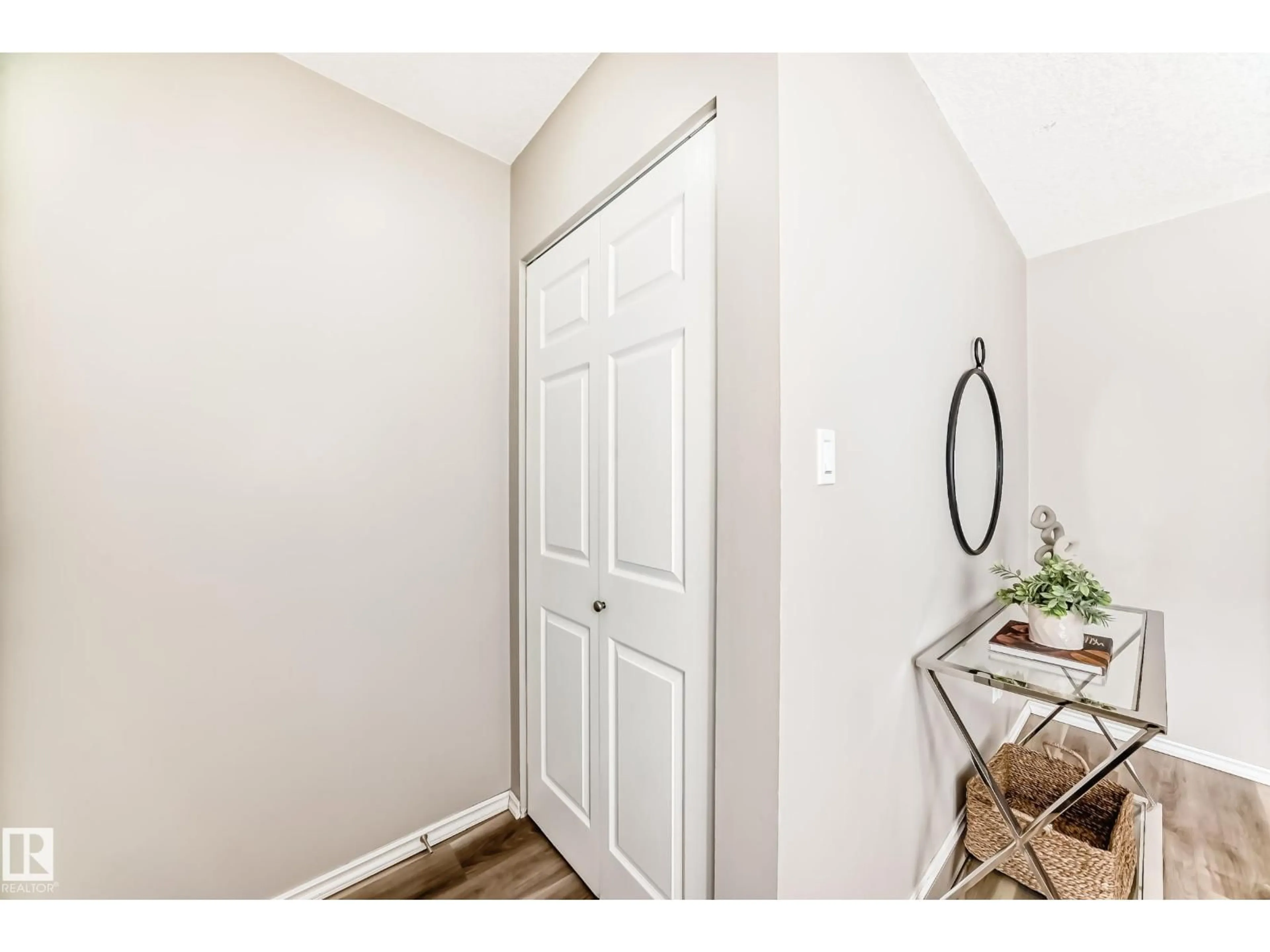 Indoor entryway for NW - 10329 150 ST, Edmonton Alberta T5P1P6