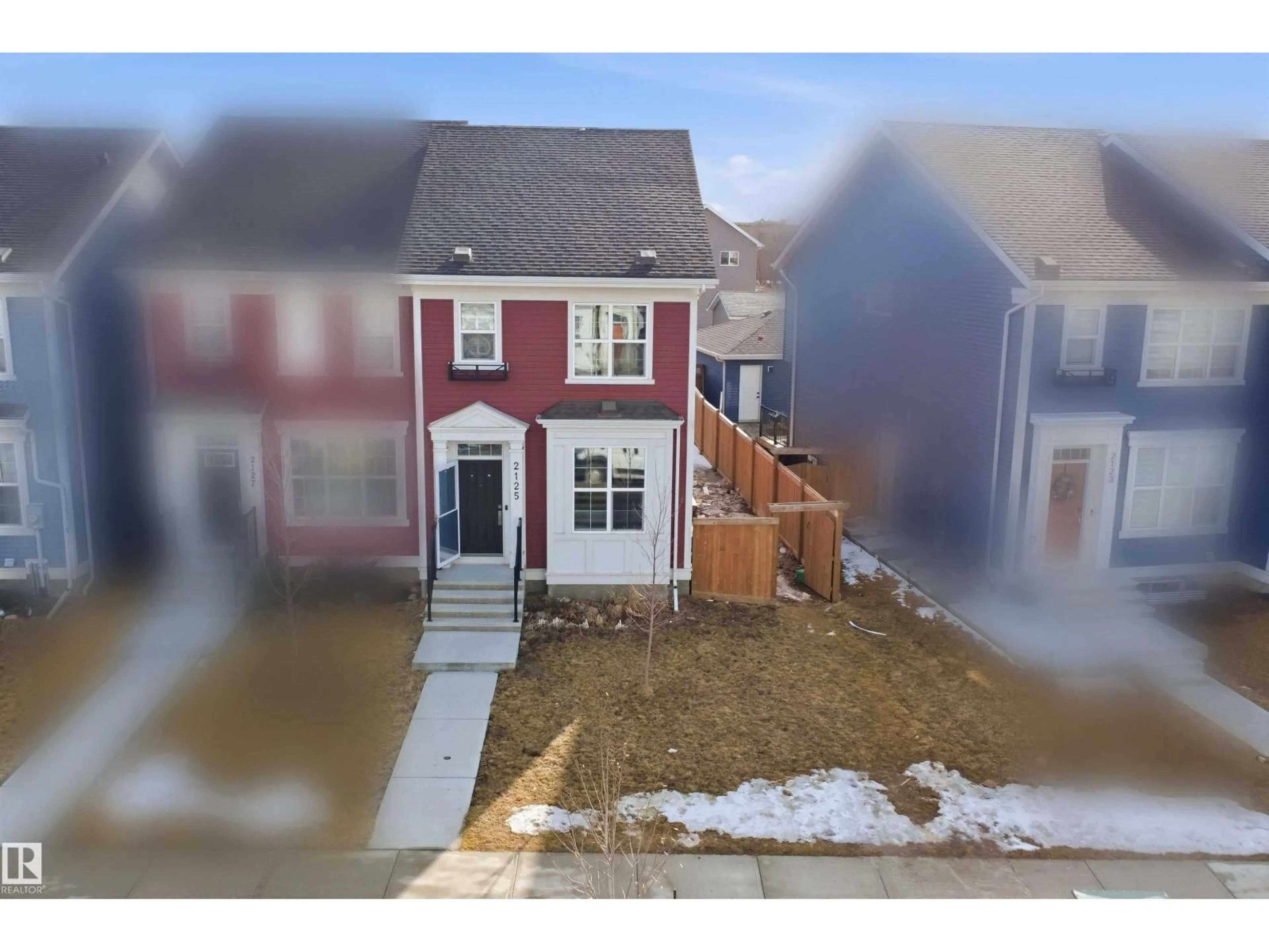 A pic from outside/outdoor area/front of a property/back of a property/a pic from drone, street for 2125 MAPLE RD, Edmonton Alberta T6T2L6