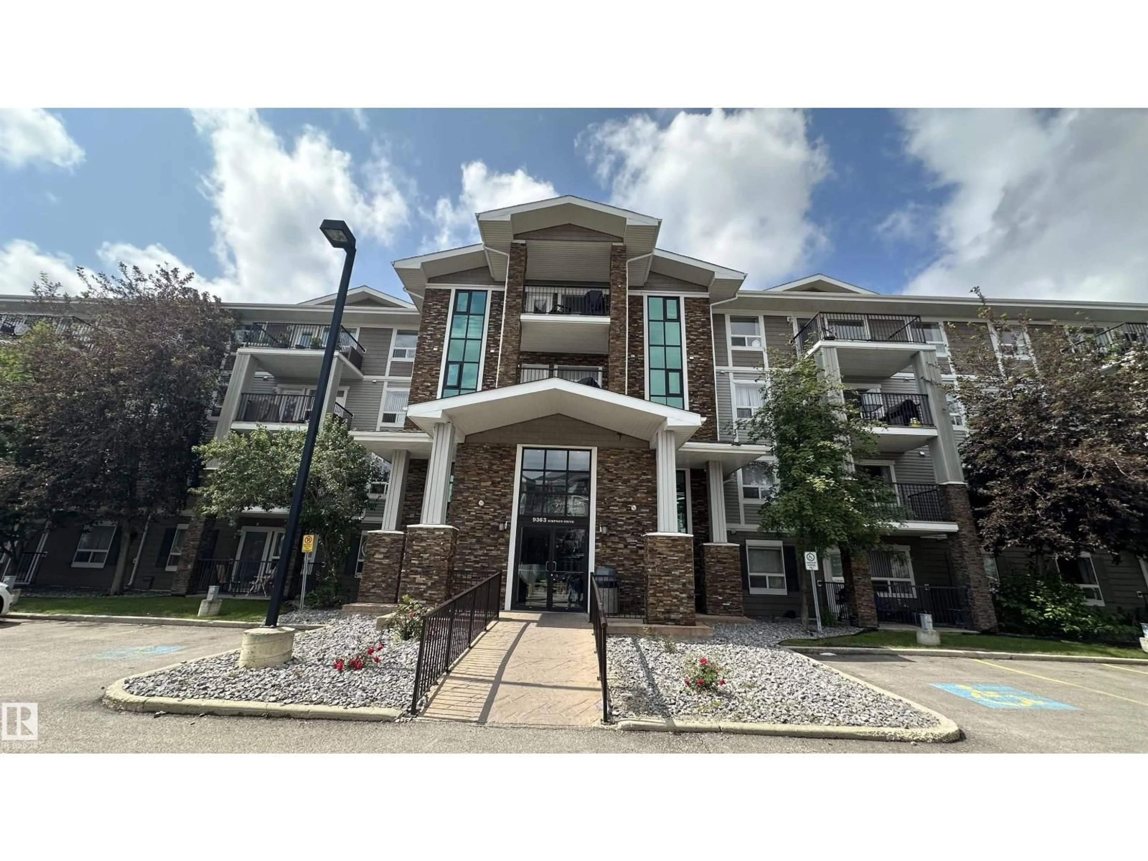 Unknown for 9363 - 1112 SIMPSON DR, Edmonton Alberta T6R0N2