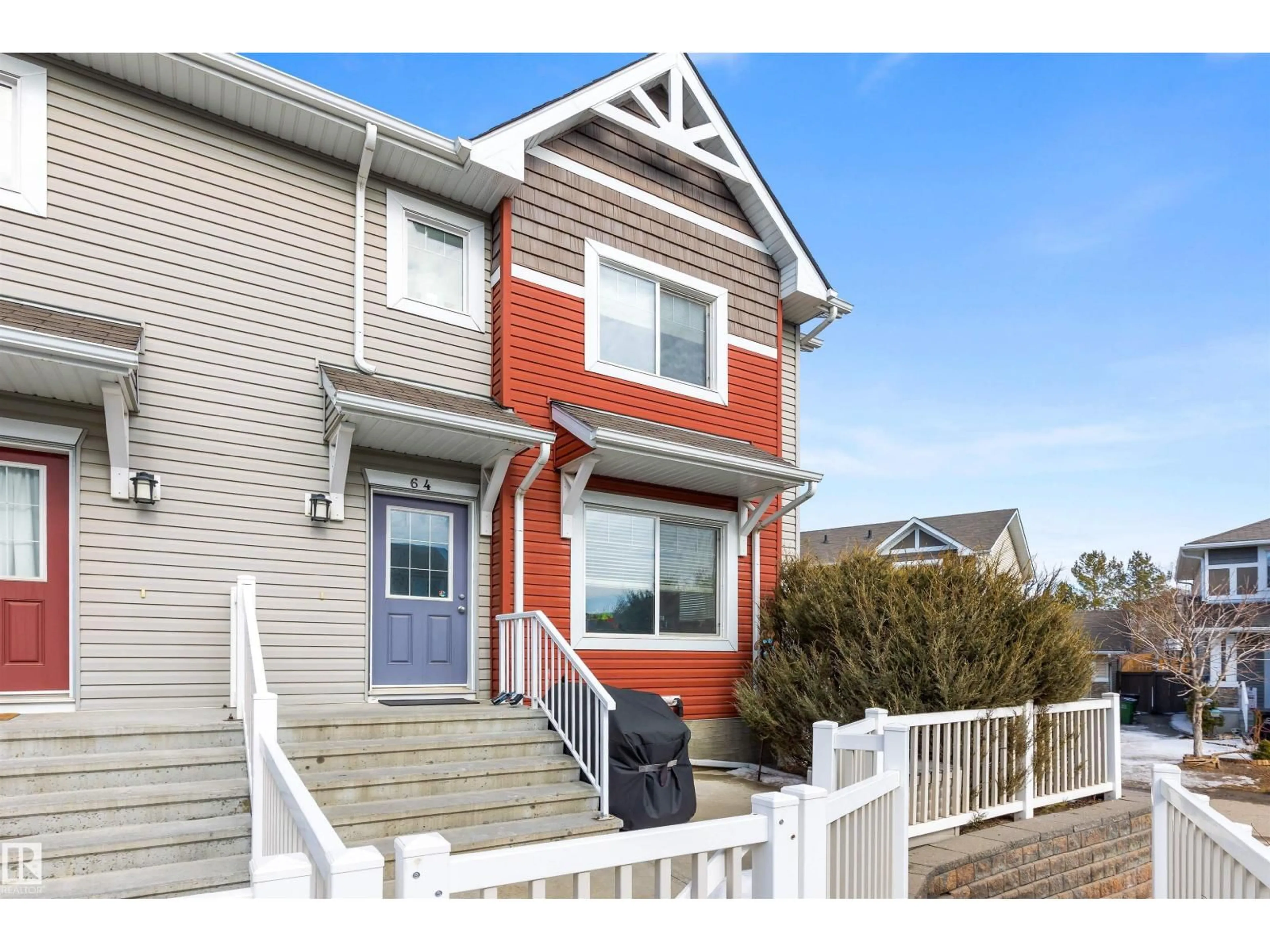 Home with vinyl exterior material, street for 655 - 64 TAMARACK RD, Edmonton Alberta T6T0N4