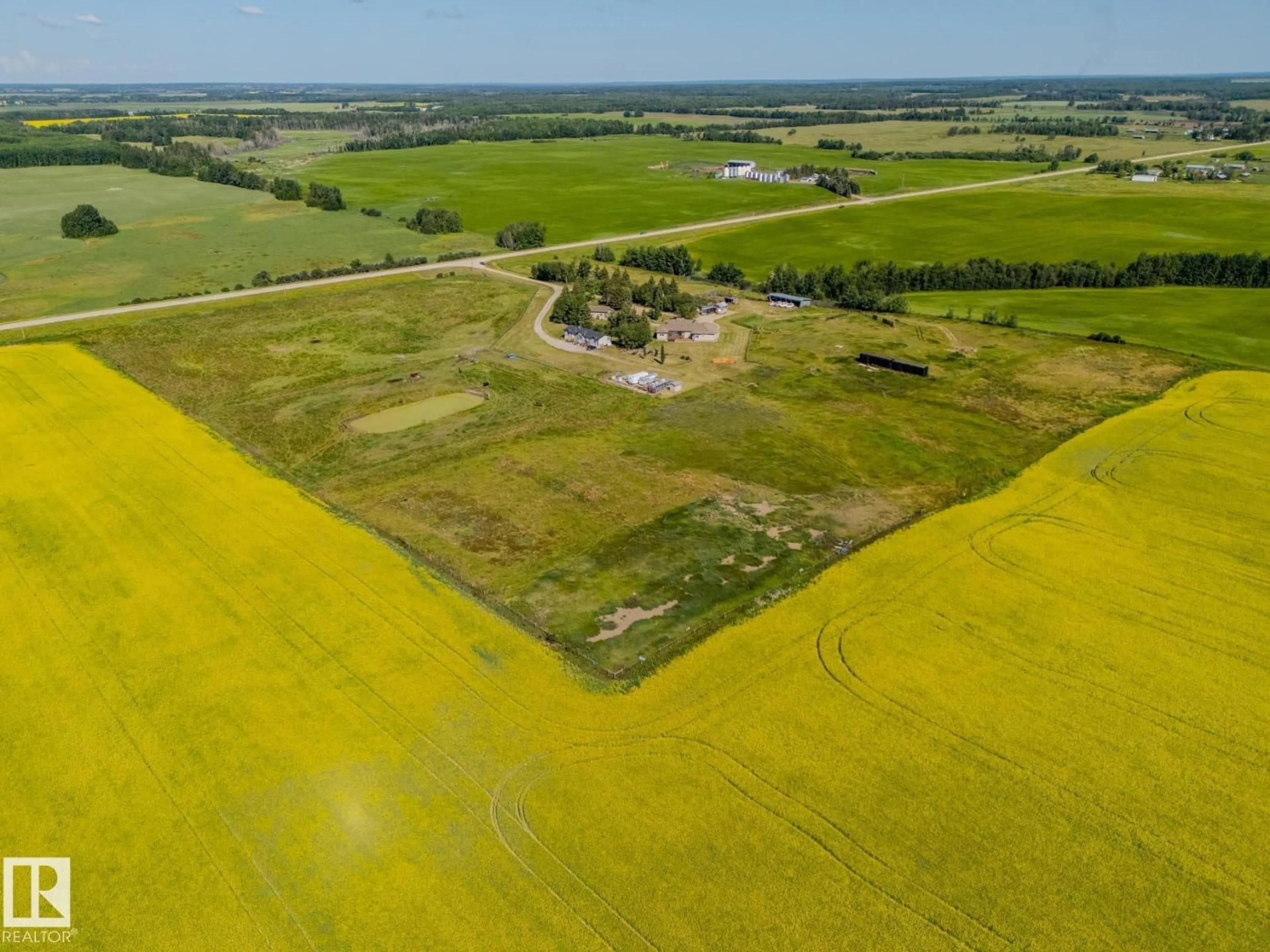 A pic from outside/outdoor area/front of a property/back of a property/a pic from drone, building for 55415 HIGHWAY 777, Rural Lac Ste. Anne County Alberta T0E1V0