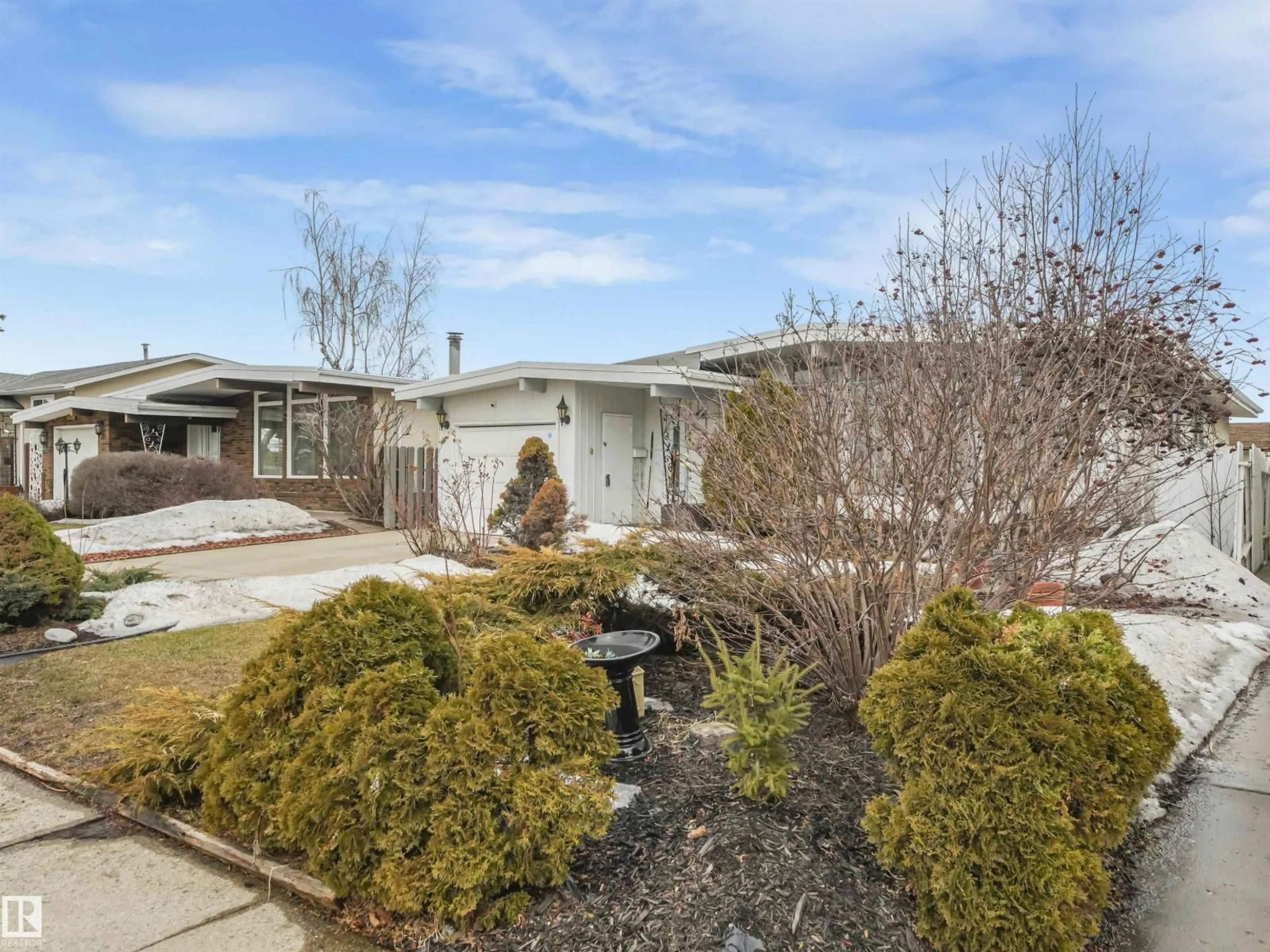 Unknown for 8608 137AVE AV, Edmonton Alberta T5E1X9