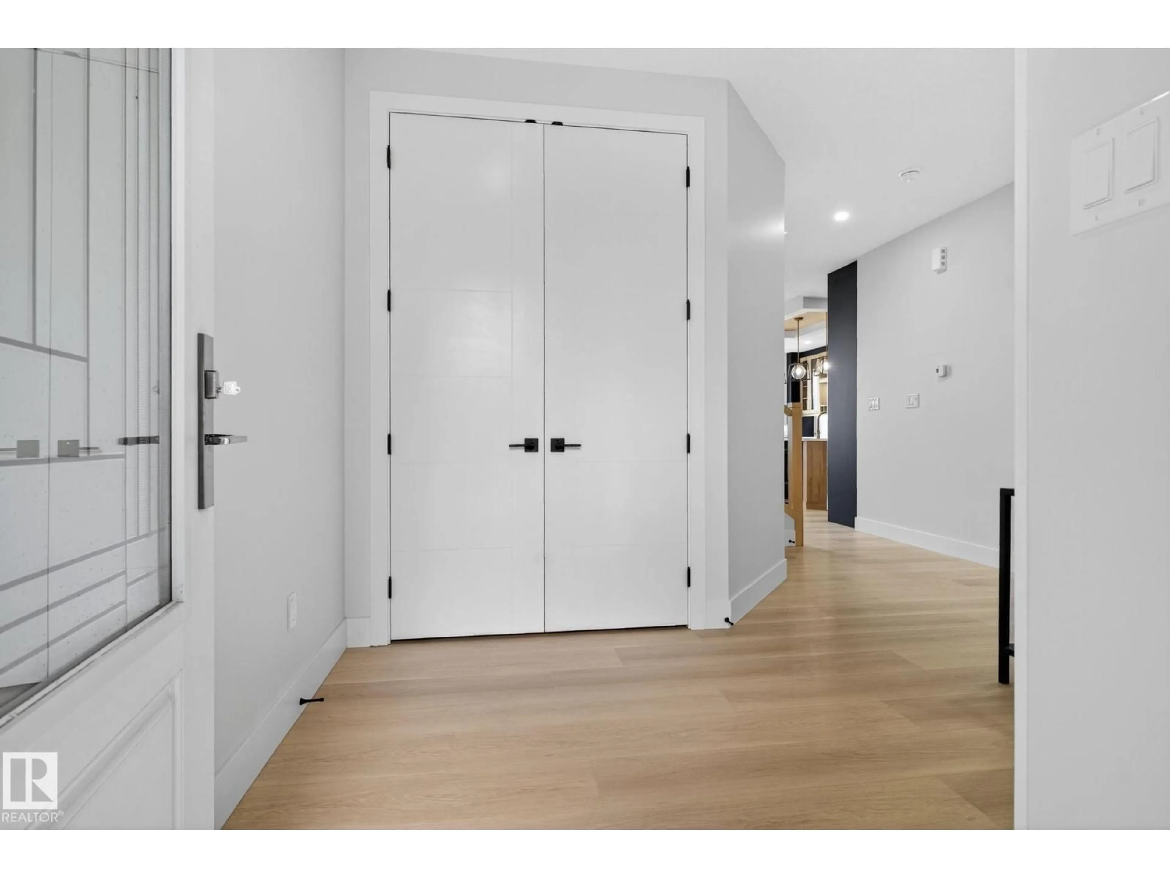 Indoor entryway for NE - 15728 9 ST, Edmonton Alberta T5Y2Z4