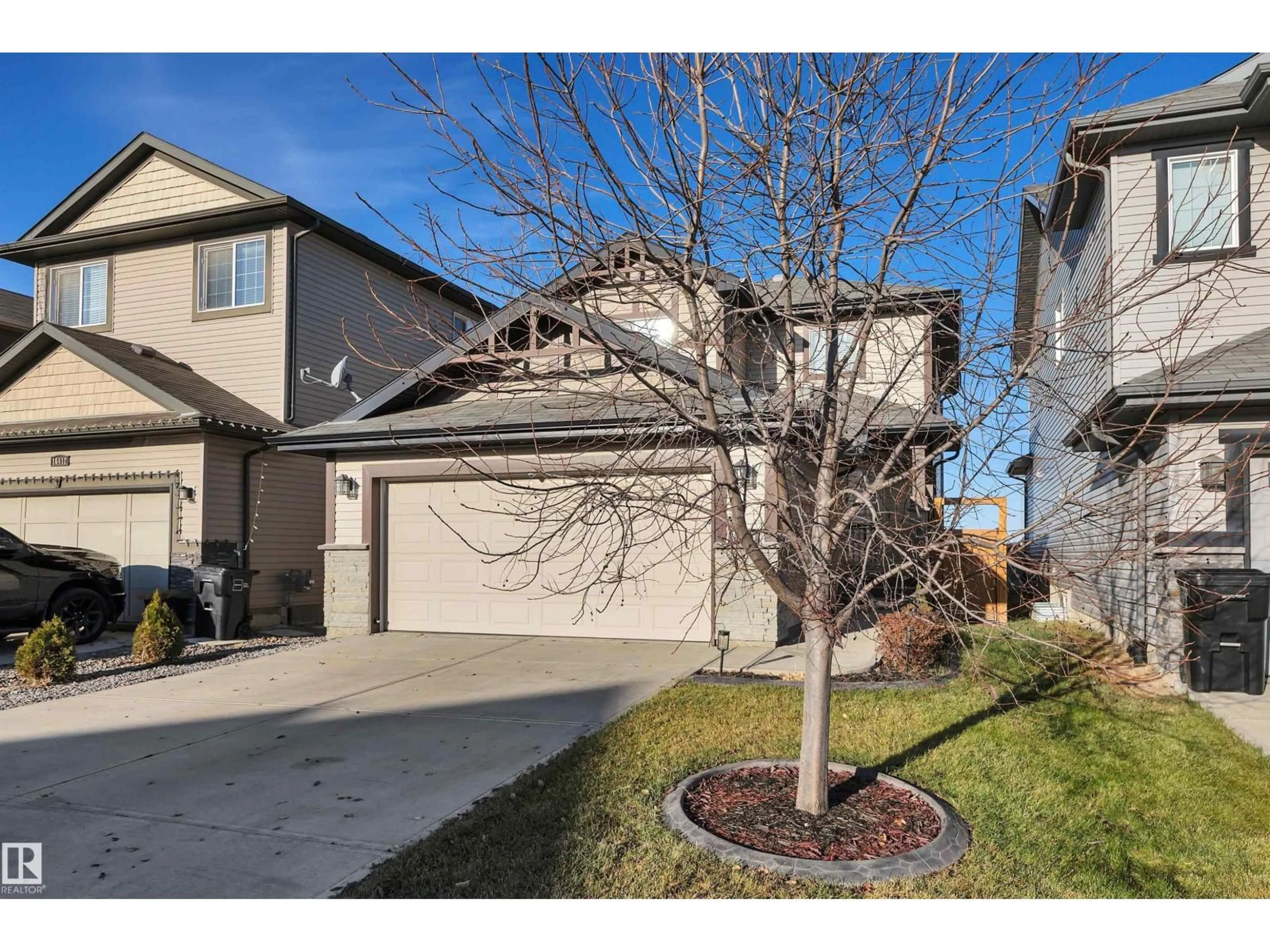 Unknown for 16408 12 AV, Edmonton Alberta T6W3K4