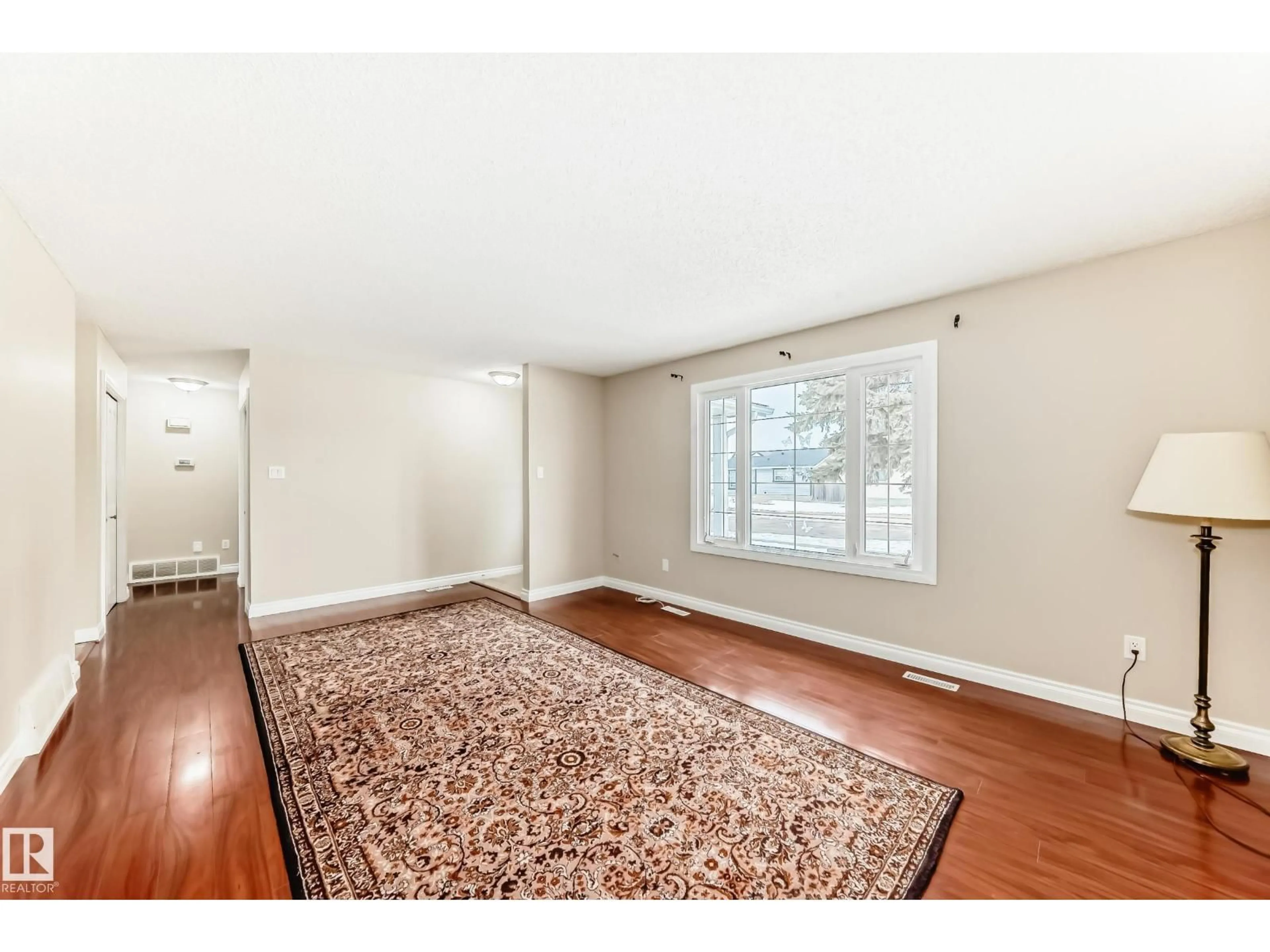 Unknown for NW - 13332 25 ST, Edmonton Alberta T5A3T2