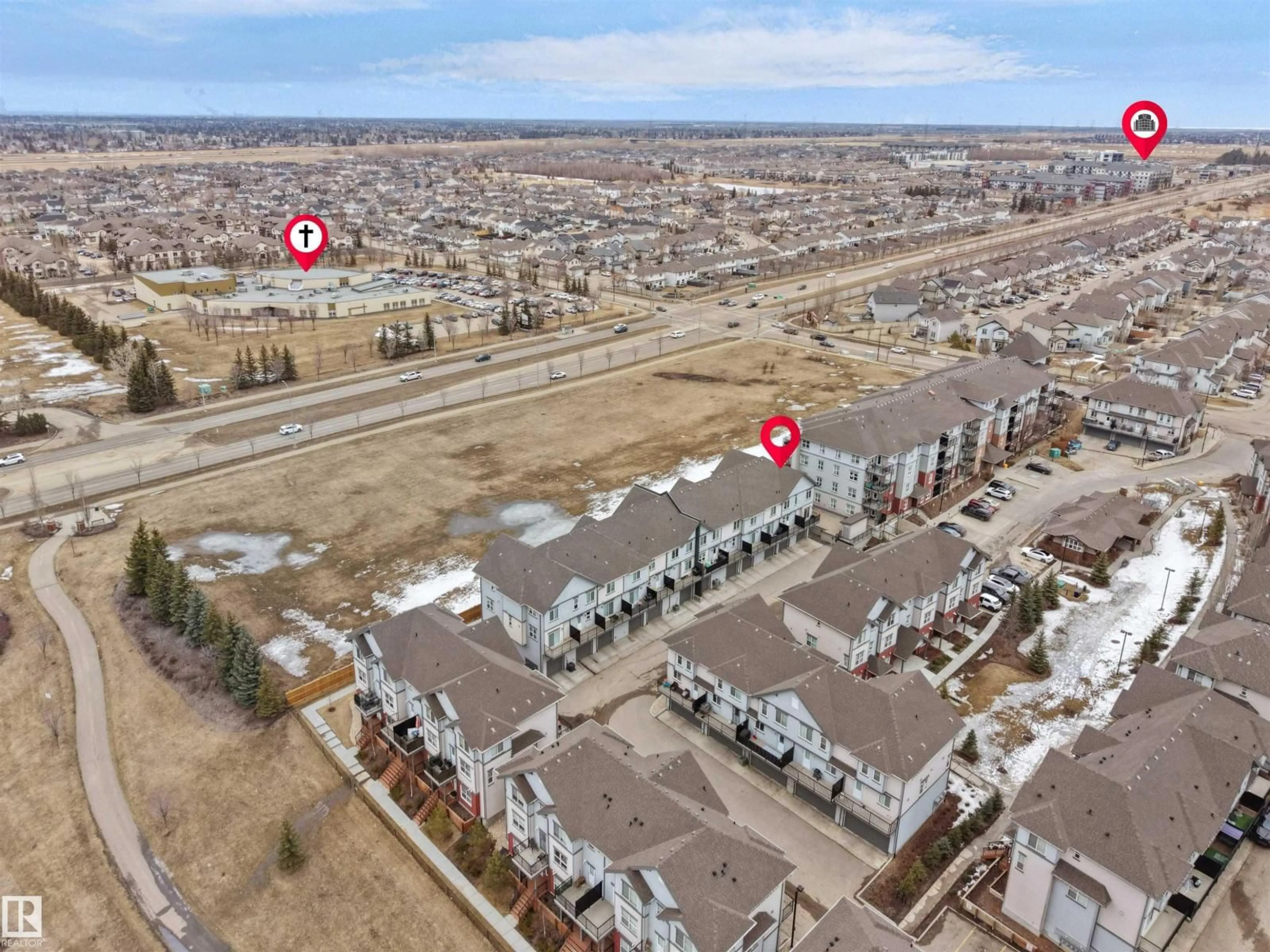 A pic from outside/outdoor area/front of a property/back of a property/a pic from drone, unknown for 655 - 64 WATT BV, Edmonton Alberta T6X0Y2