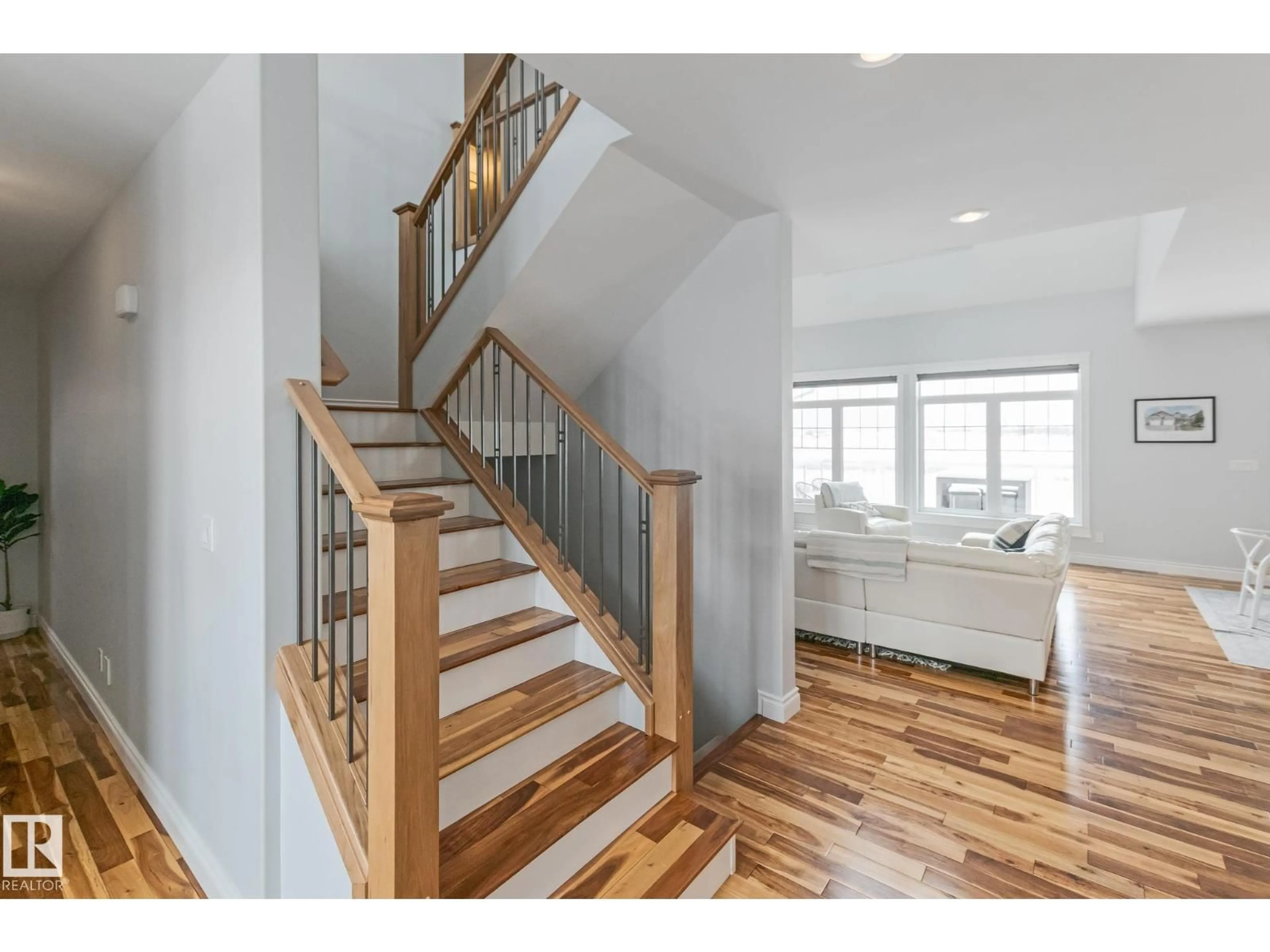 Stairs for 3715 BEAU VISTA BV, Bonnyville Town Alberta T9N0A9