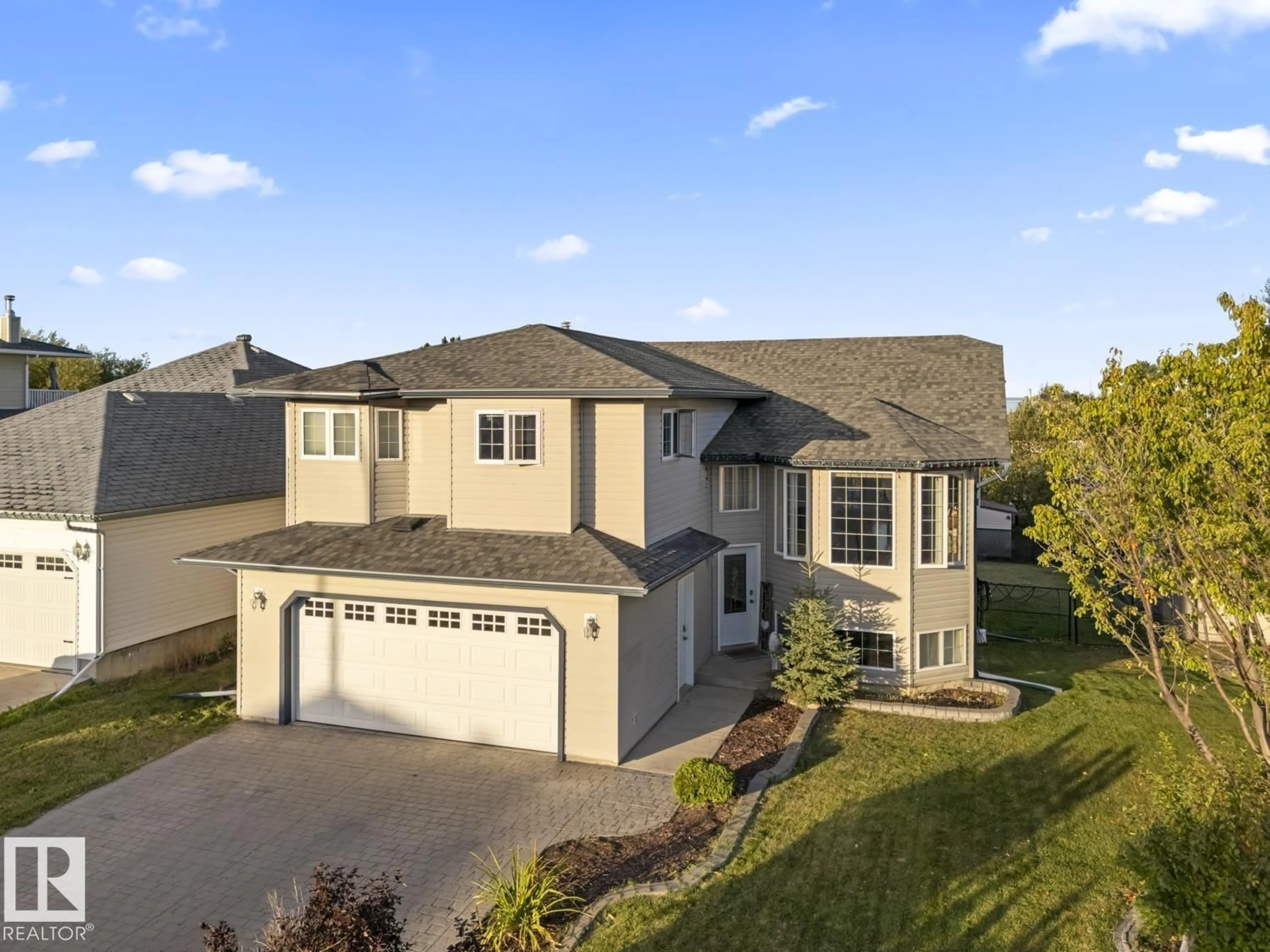 A pic from outside/outdoor area/front of a property/back of a property/a pic from drone, street for 802 26 ST, Cold Lake Alberta T9M1X8