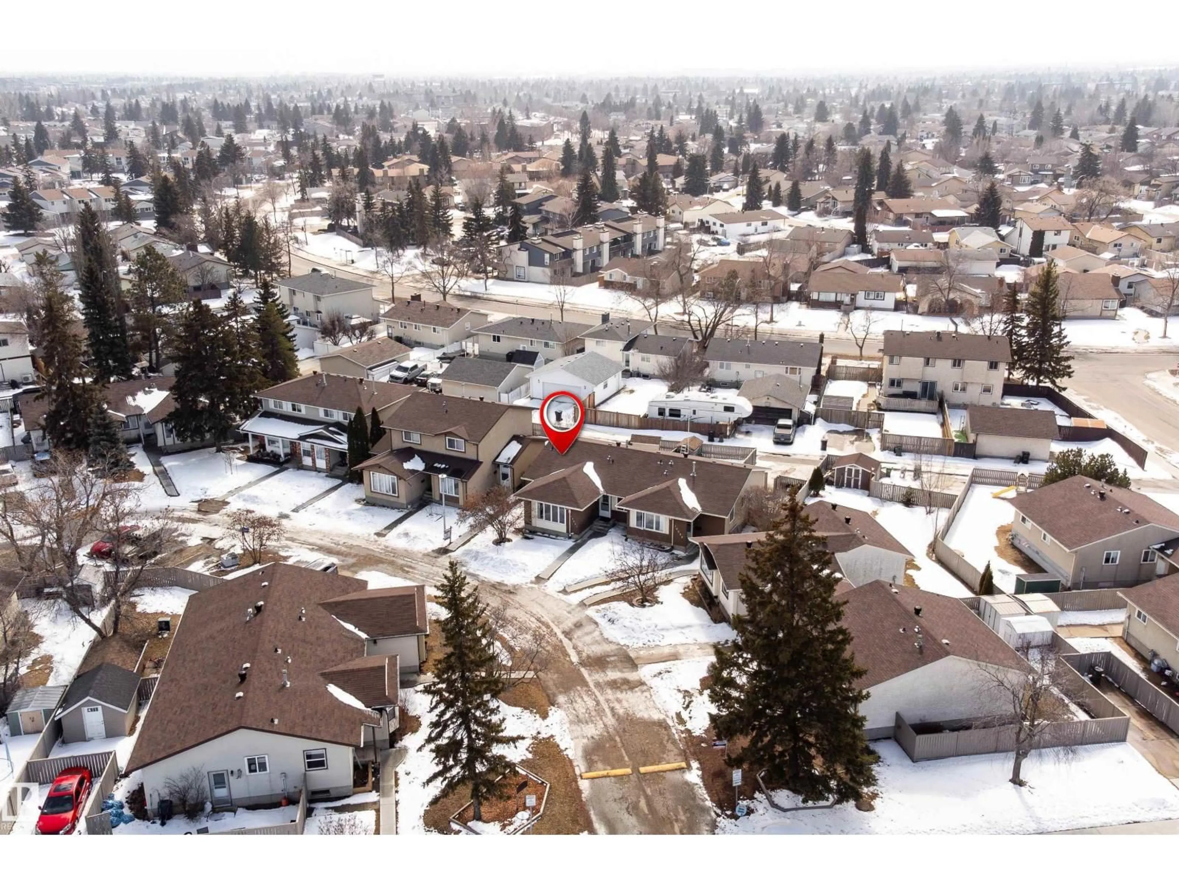 A pic from outside/outdoor area/front of a property/back of a property/a pic from drone, street for 10031 173 AV, Edmonton Alberta T5X3Y1