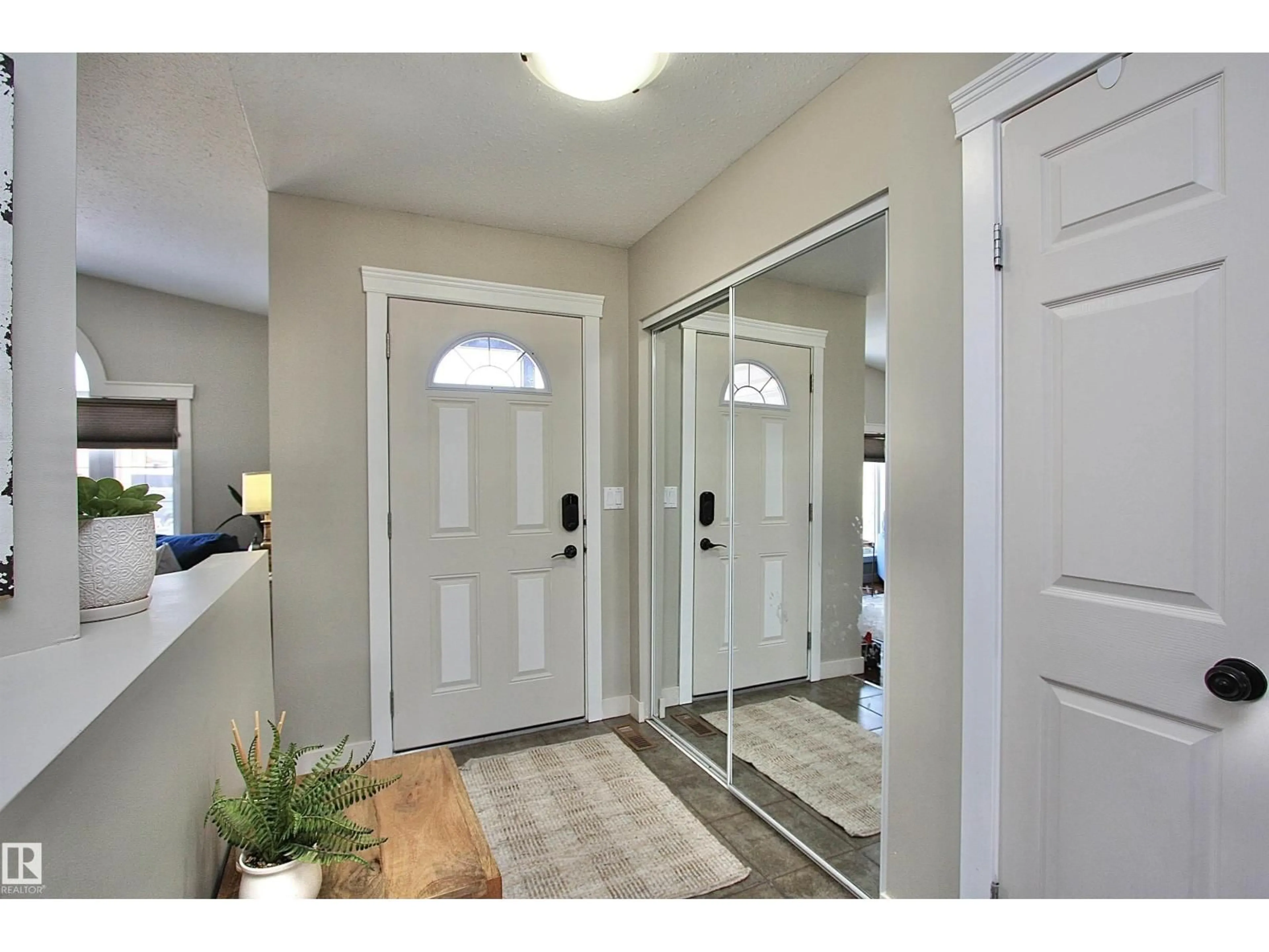 Indoor entryway for CL - 5512 52 ST, Bashaw Alberta T0B0H0