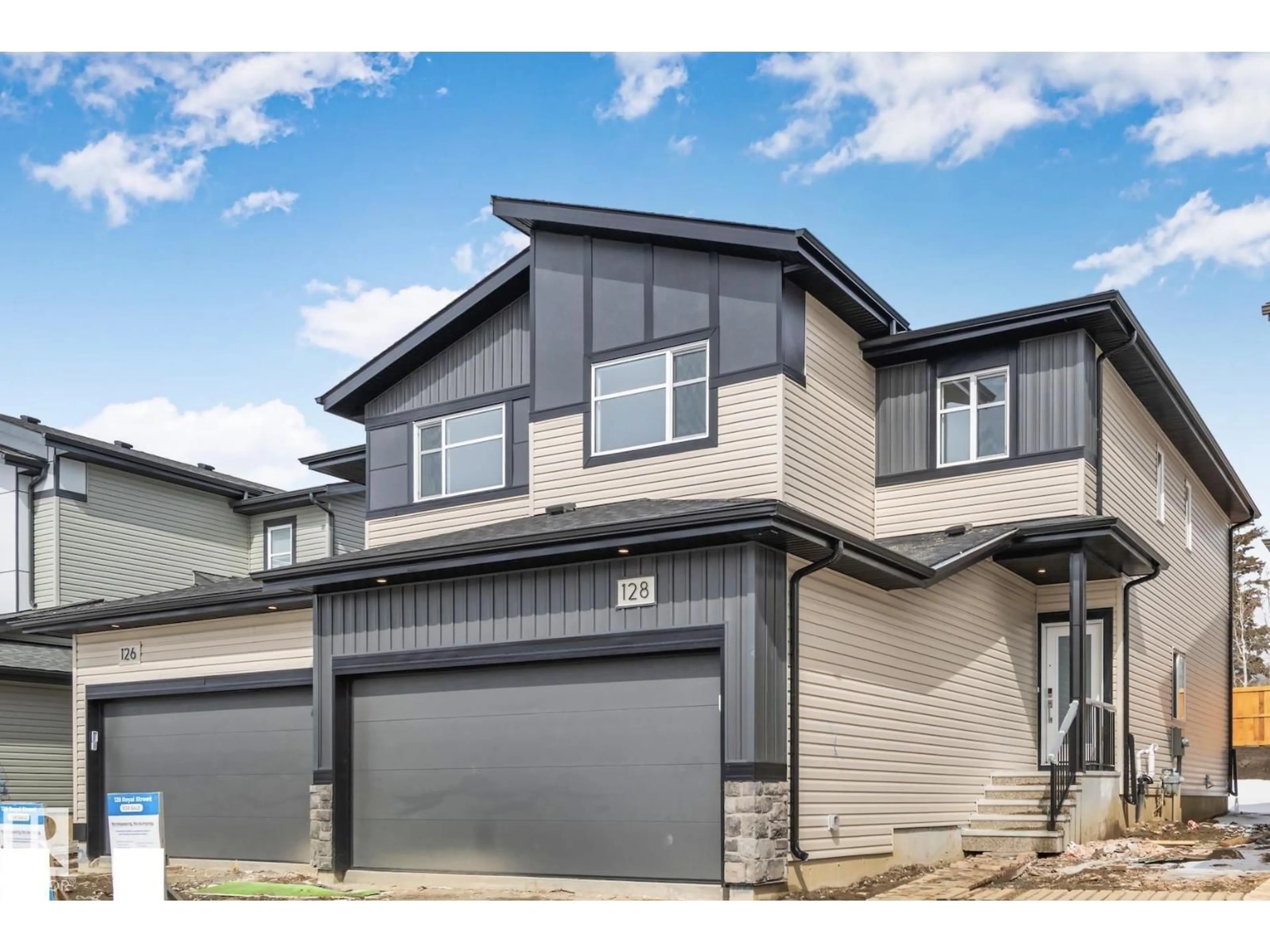 Home with vinyl exterior material, street for 128 ROYAL STREET, St. Albert Alberta T8N8C9