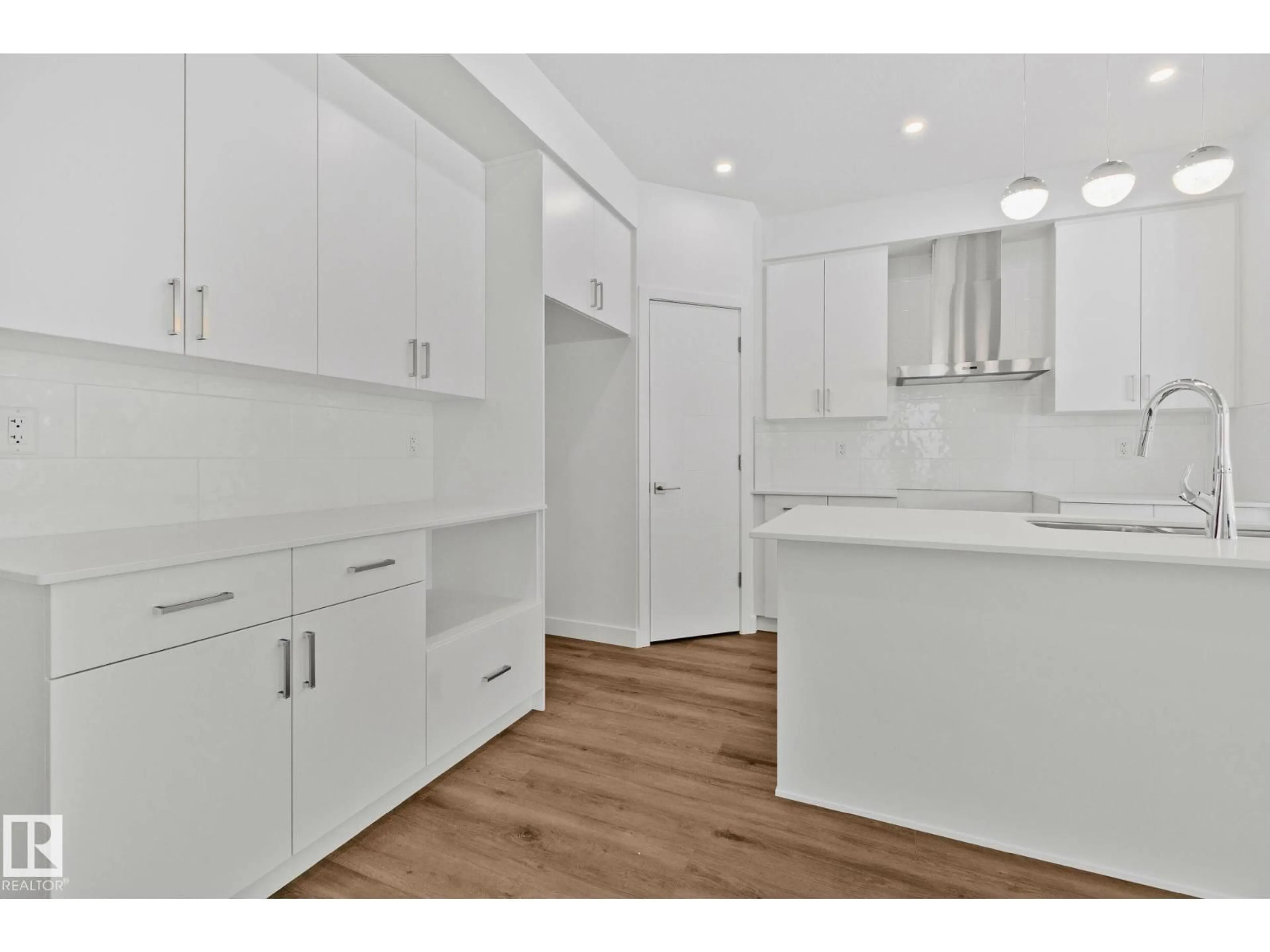 Unknown for 128 ROYAL STREET, St. Albert Alberta T8N8C9