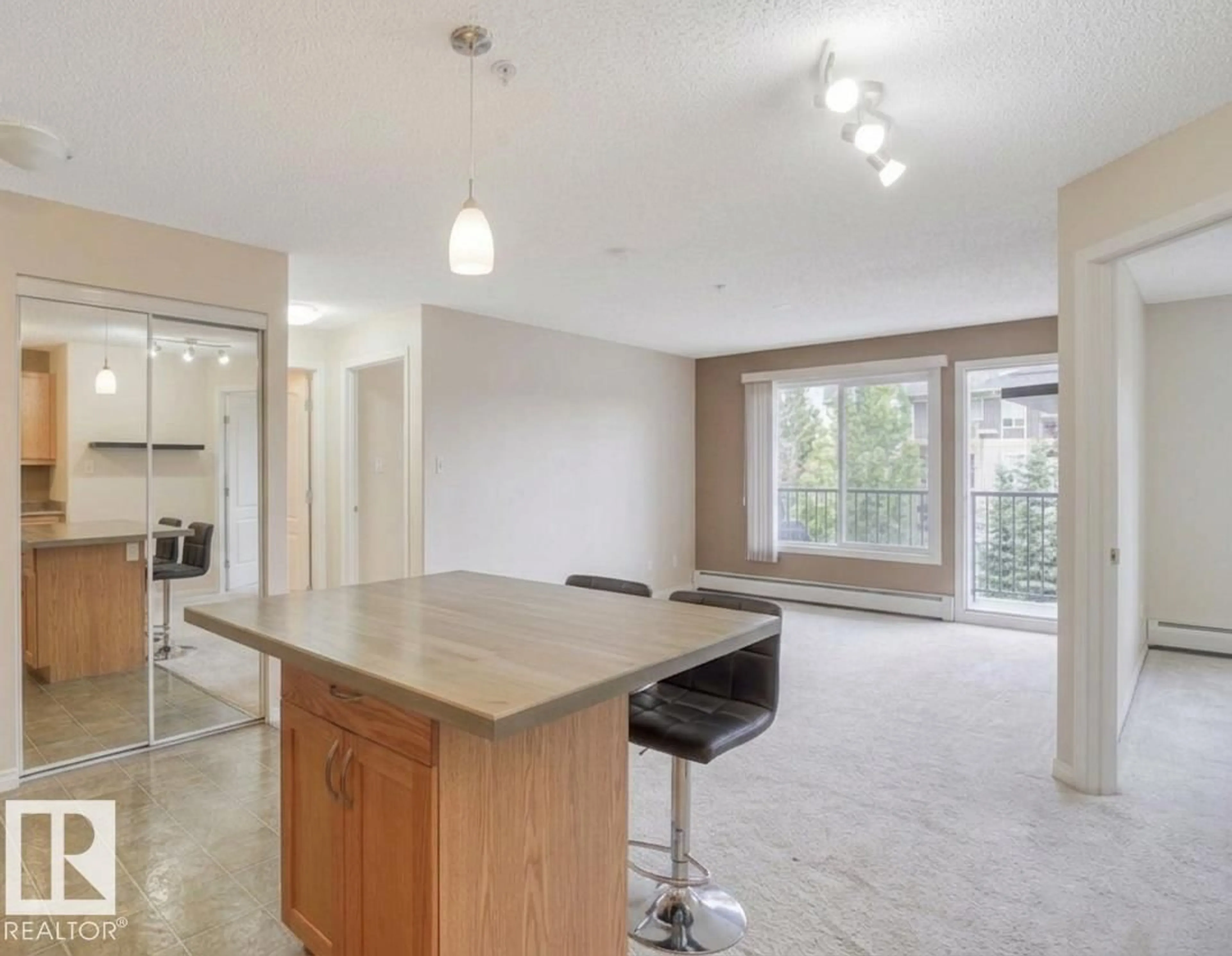 Open concept kitchen, unknown for 1301 SOUTH TERWILLEGAR DR, Edmonton Alberta T6R0L9