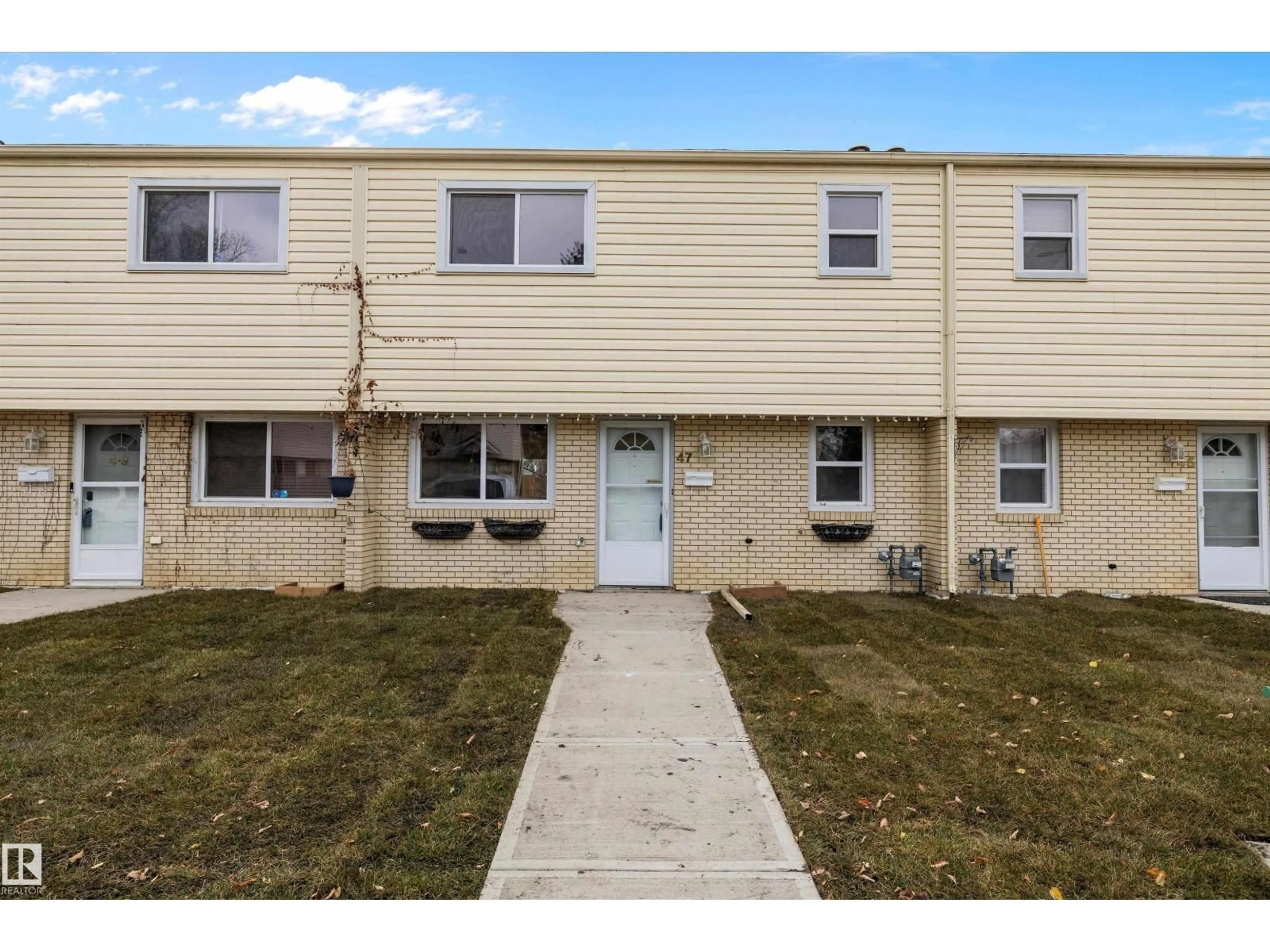 Unknown for 47 ROYAL RD, Edmonton Alberta T6J2E7