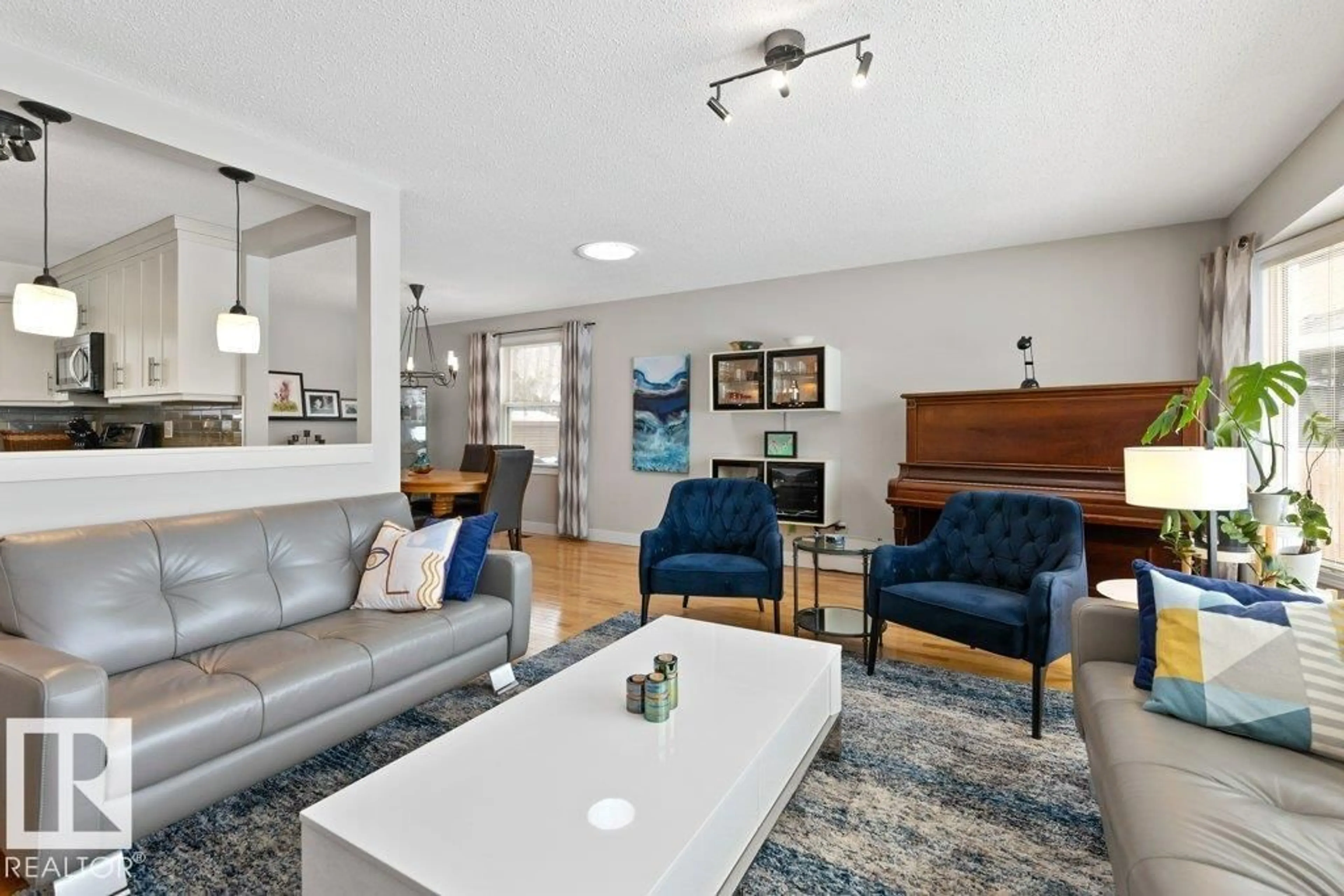 Living room with furniture, unknown for 7 ASH PL, St. Albert Alberta T8N3J5