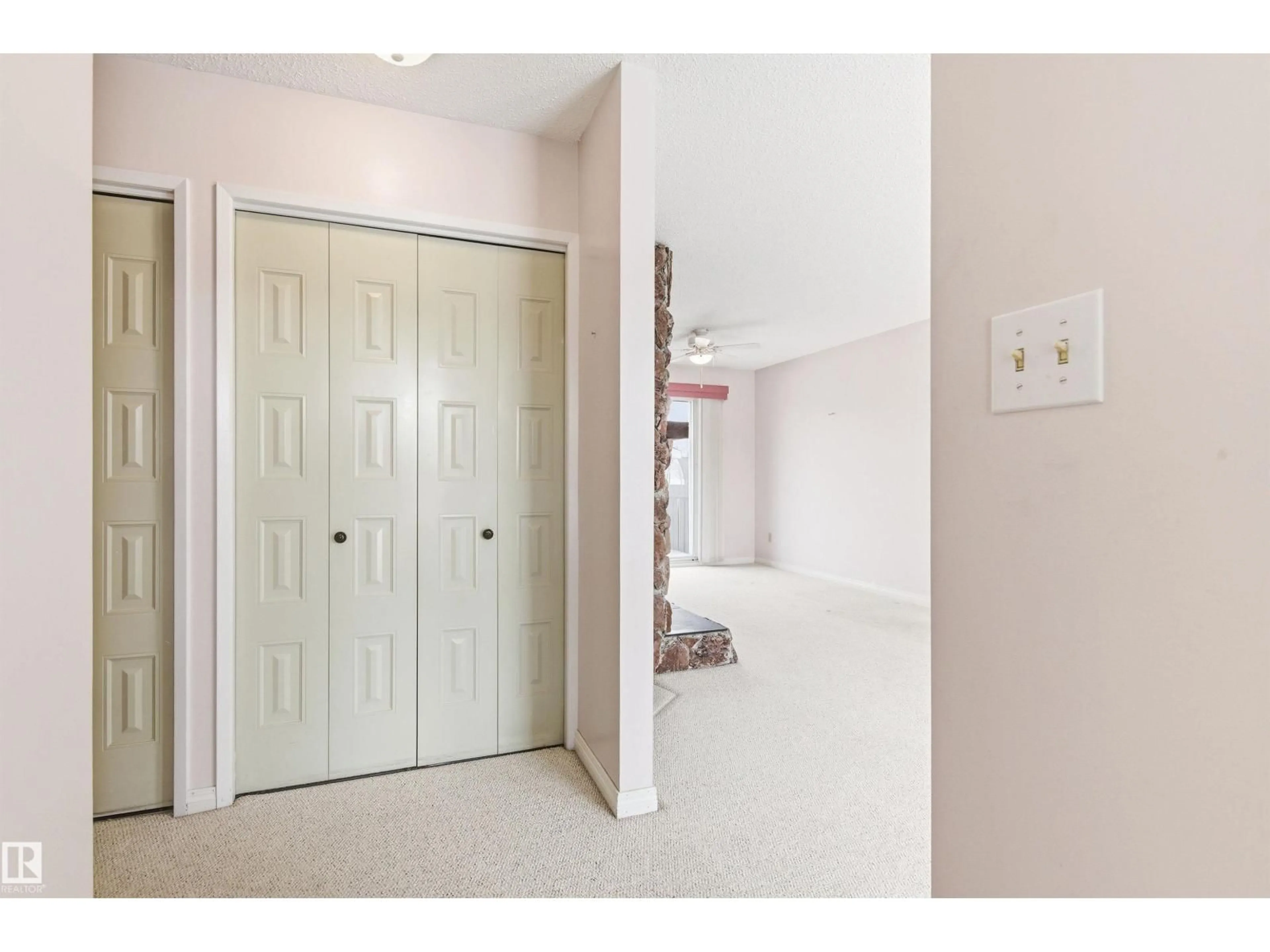 Indoor entryway for NW - 16303 111 ST, Edmonton Alberta T5X2A9