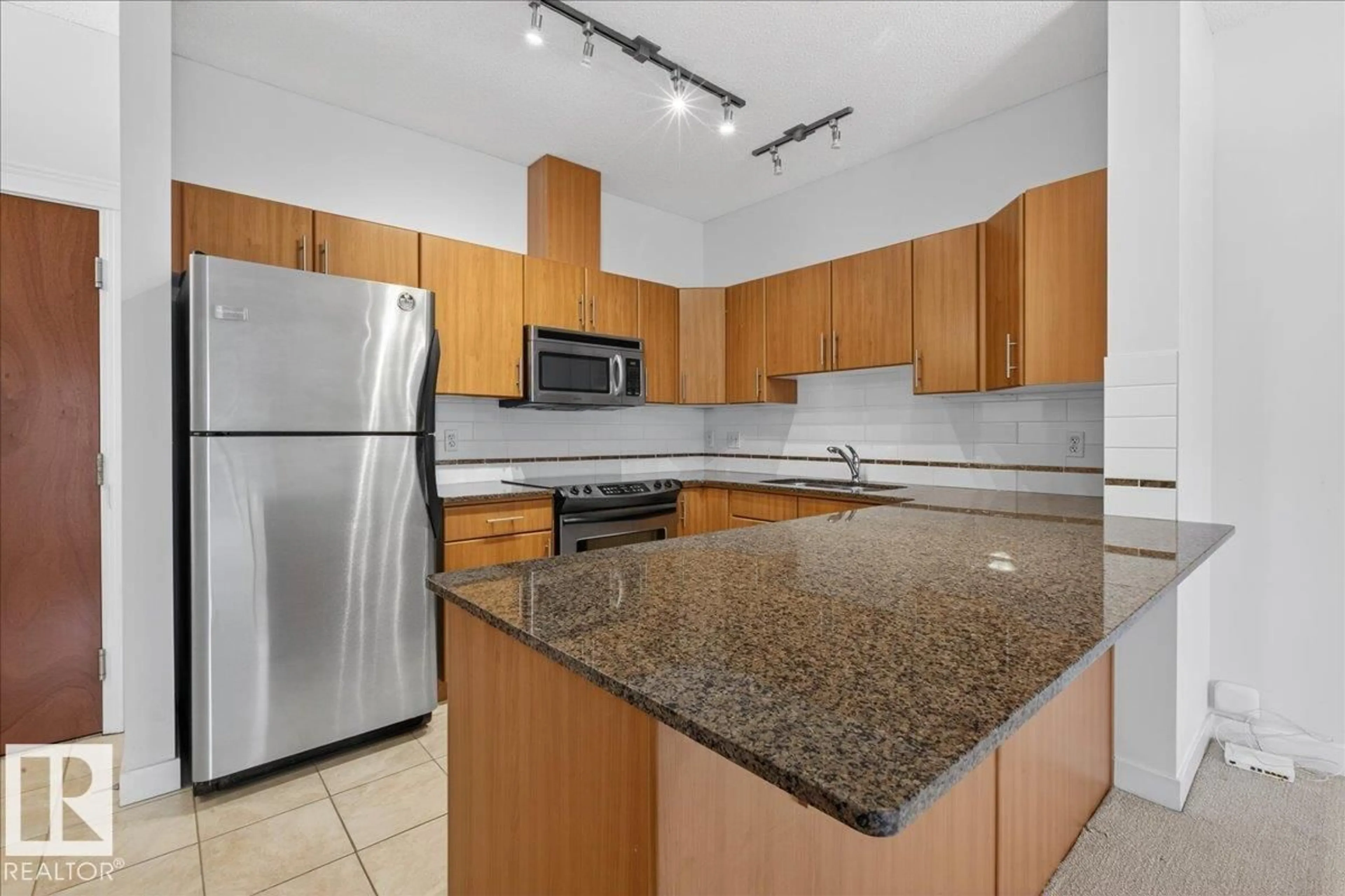 Standard kitchen, ceramic/tile floor for #303 - 10333 112 ST, Edmonton Alberta T5K0B4