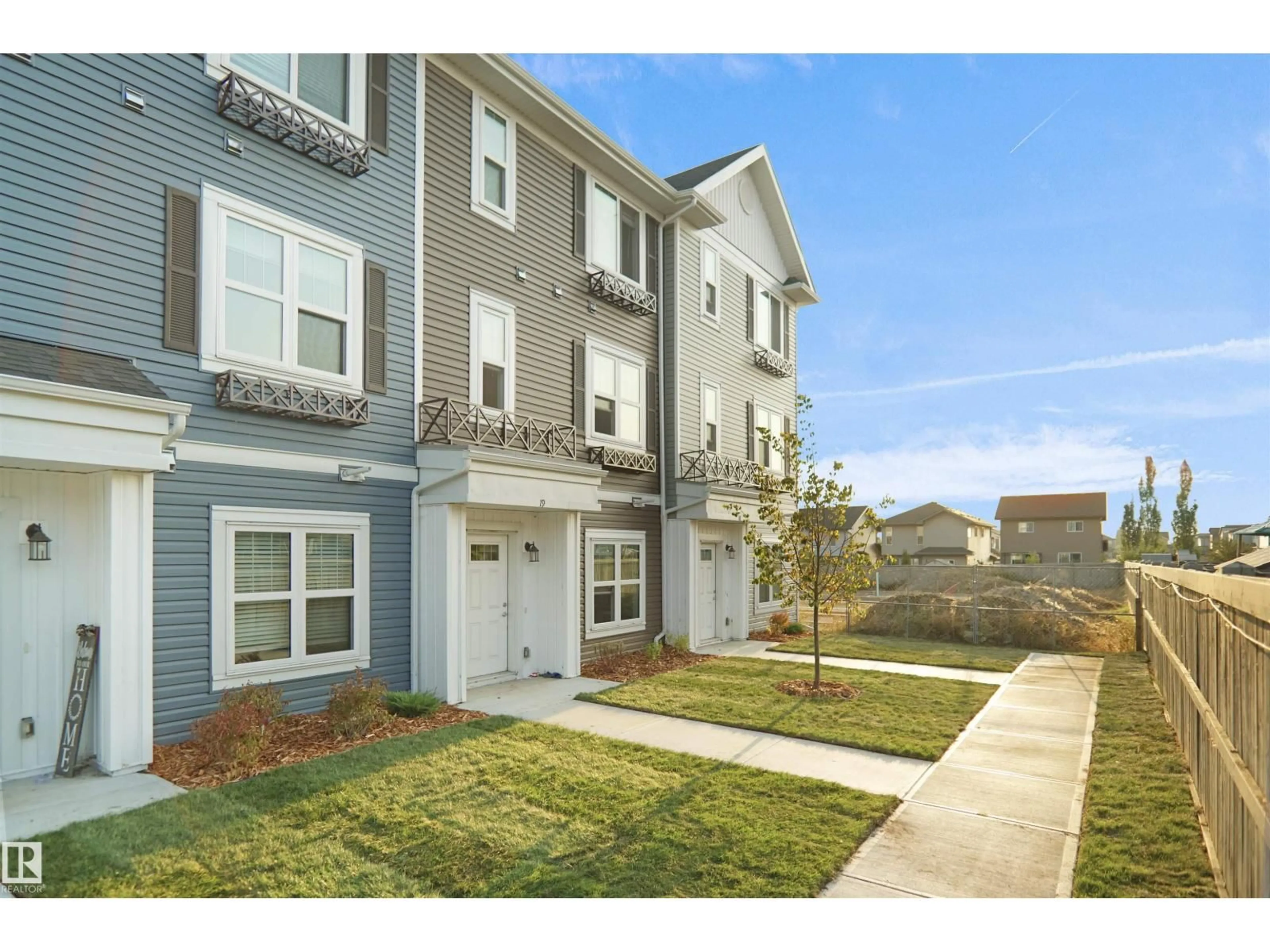 Unknown for 903 - 19 CRYSTALLINA NERA WY, Edmonton Alberta T5Z0N6