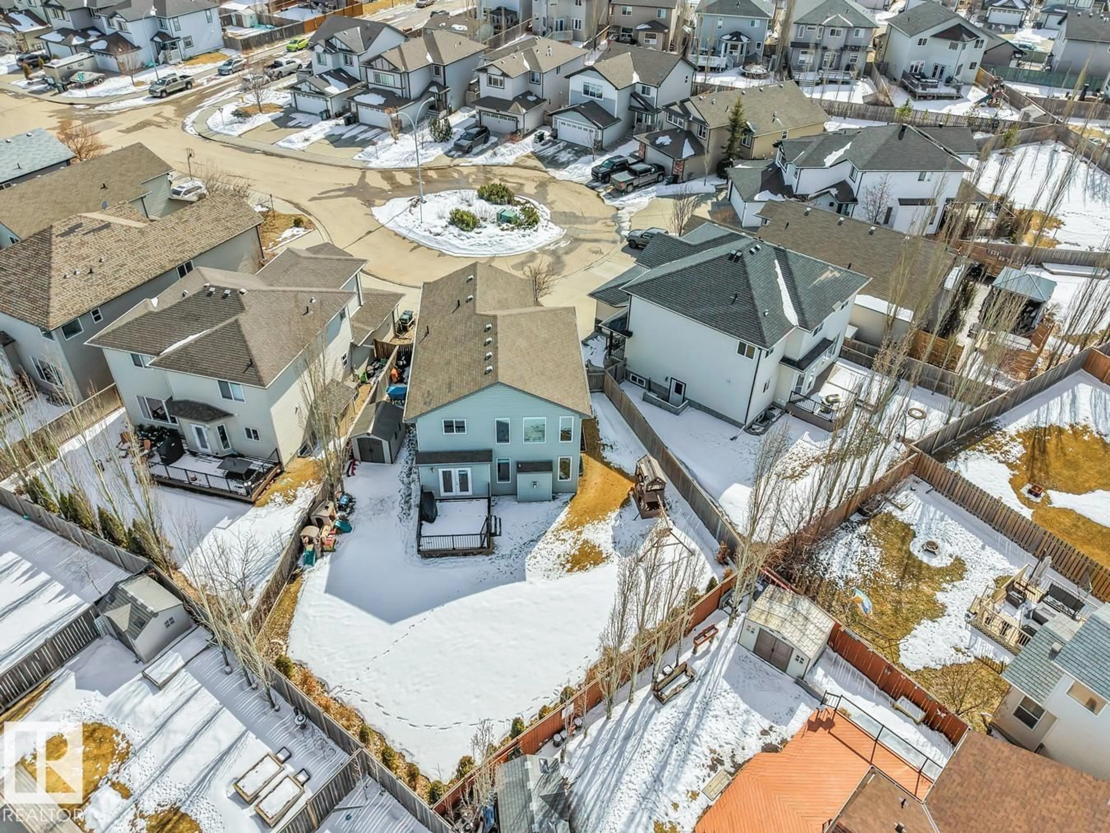 A pic from outside/outdoor area/front of a property/back of a property/a pic from drone, city buildings view from balcony for 520 FOXTAIL GV, Sherwood Park Alberta T8A4G1