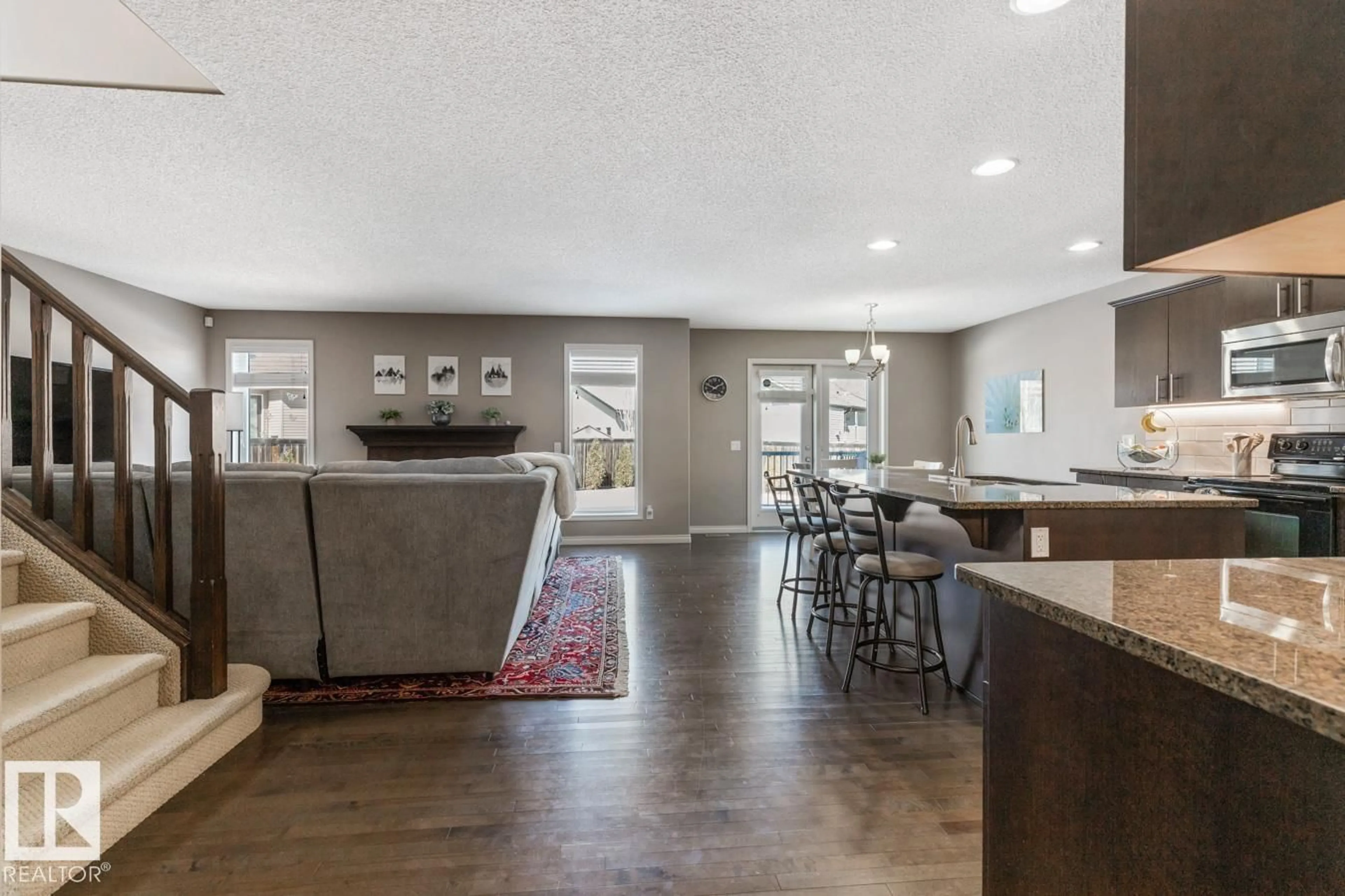 Open concept kitchen, unknown for 520 FOXTAIL GV, Sherwood Park Alberta T8A4G1