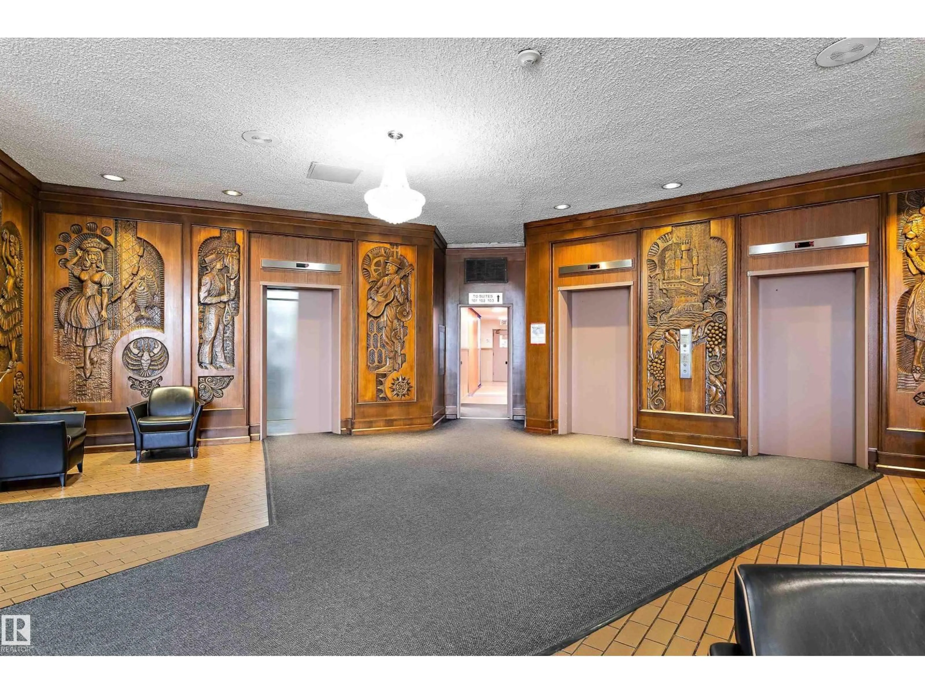 Indoor foyer for #304 - 13910 STONY PLAIN RD, Edmonton Alberta T5N3R2