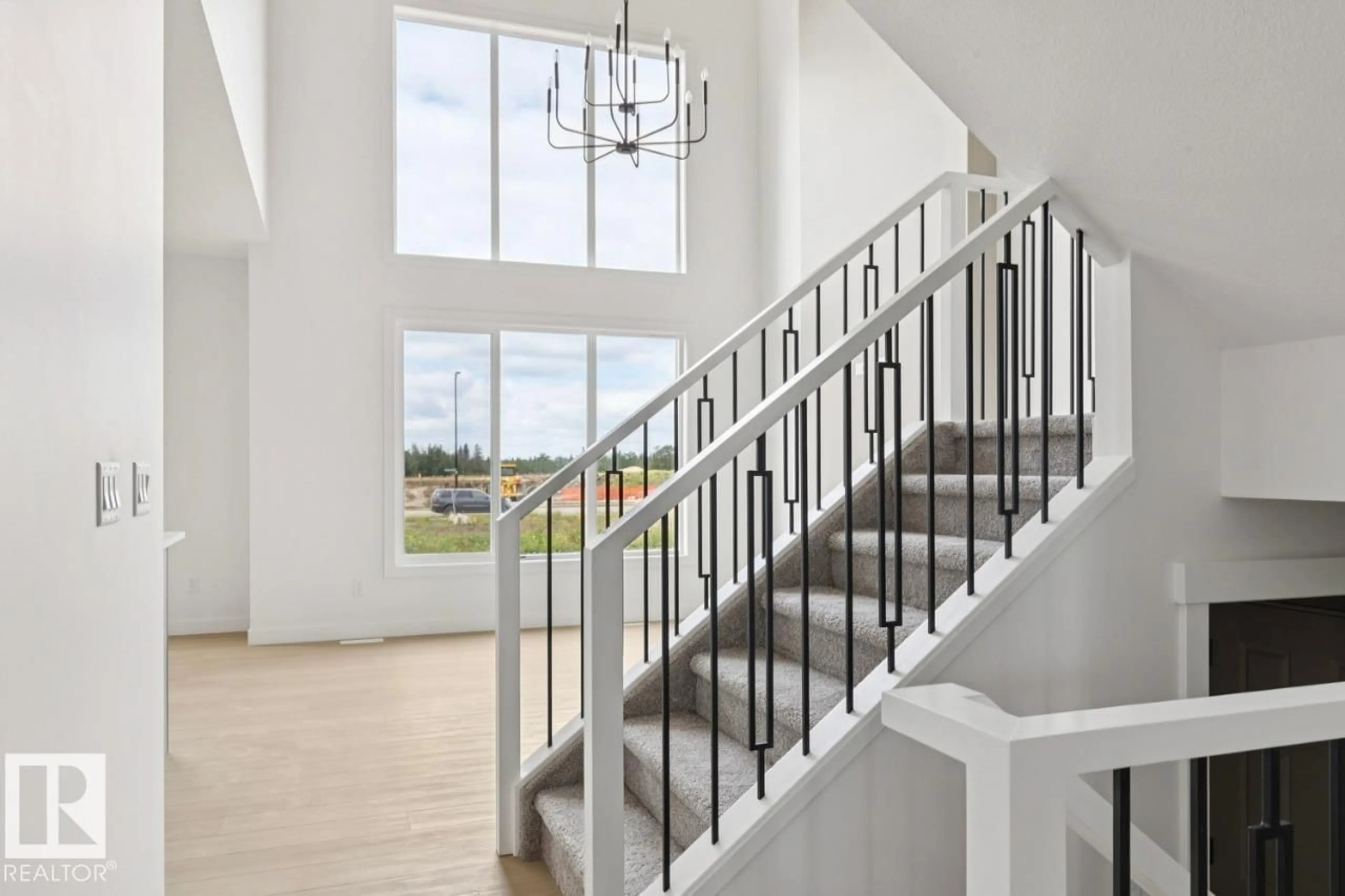 Indoor foyer for SW SW - 5132 CAWSEY BN, Edmonton Alberta T6W5M8