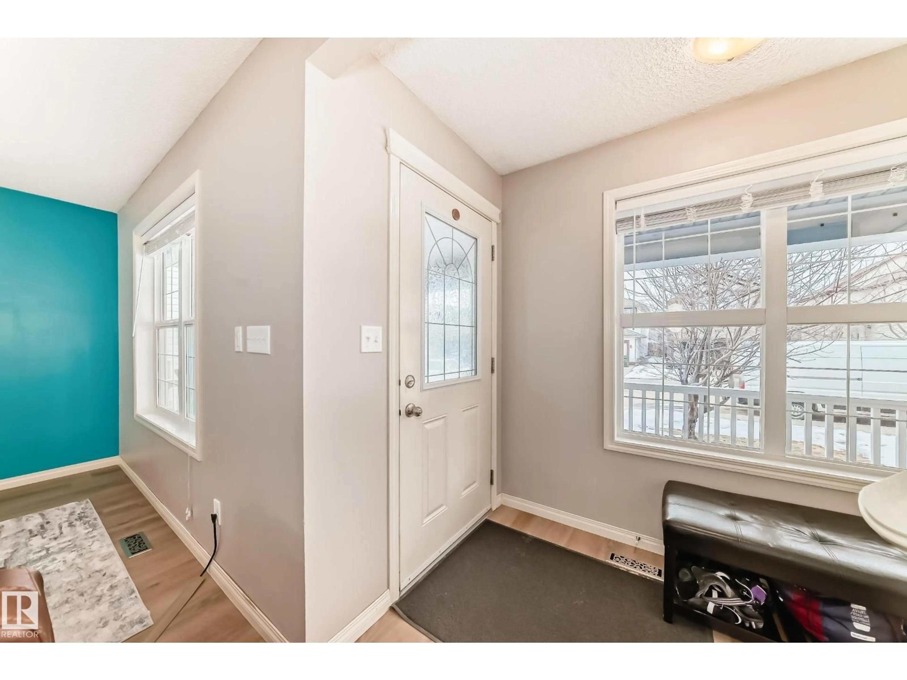 Indoor entryway for 278 SUNCREST RD, Sherwood Park Alberta T8H0B5