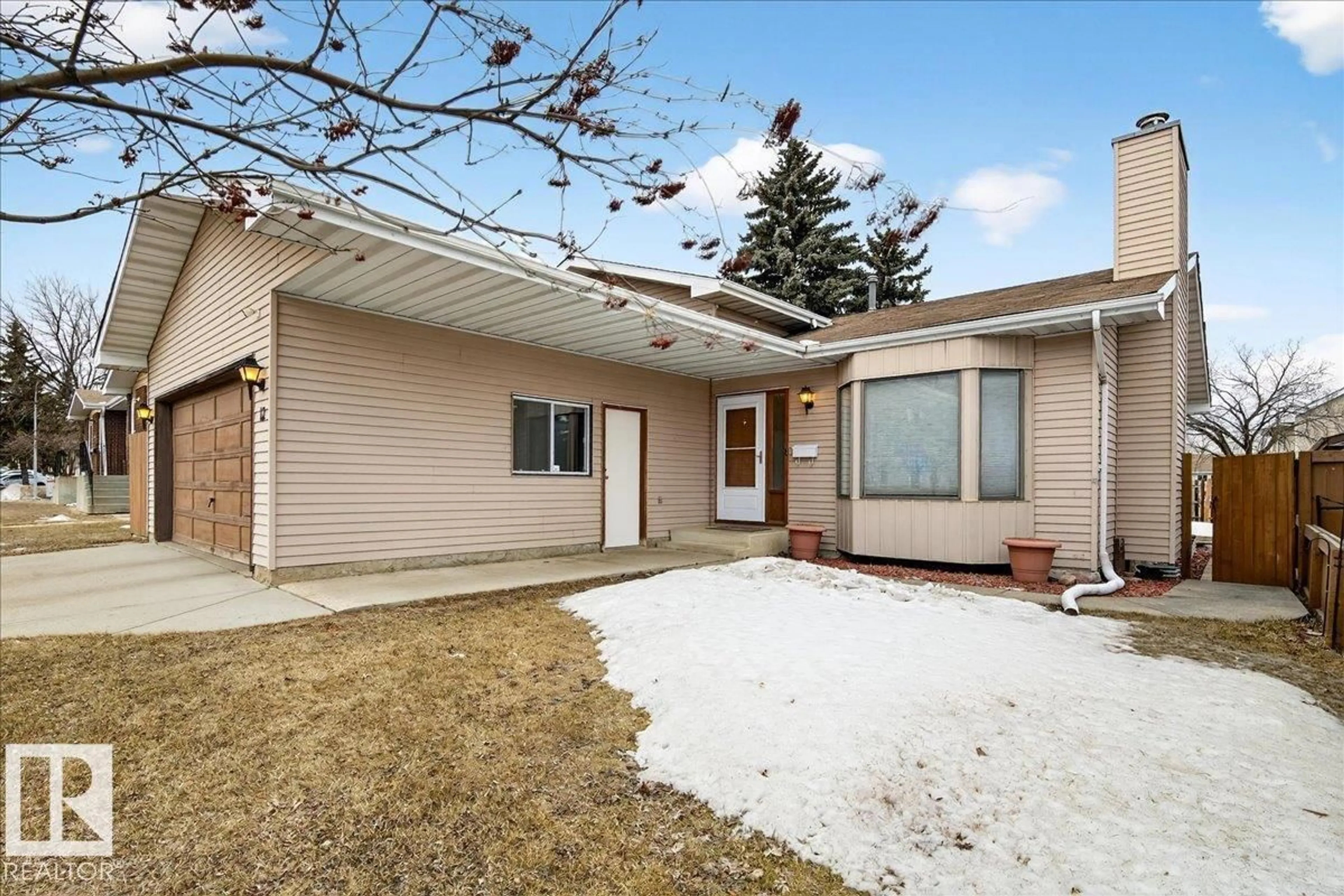 Unknown for 12 GRAND MEADOW CR, Edmonton Alberta T6L1A2