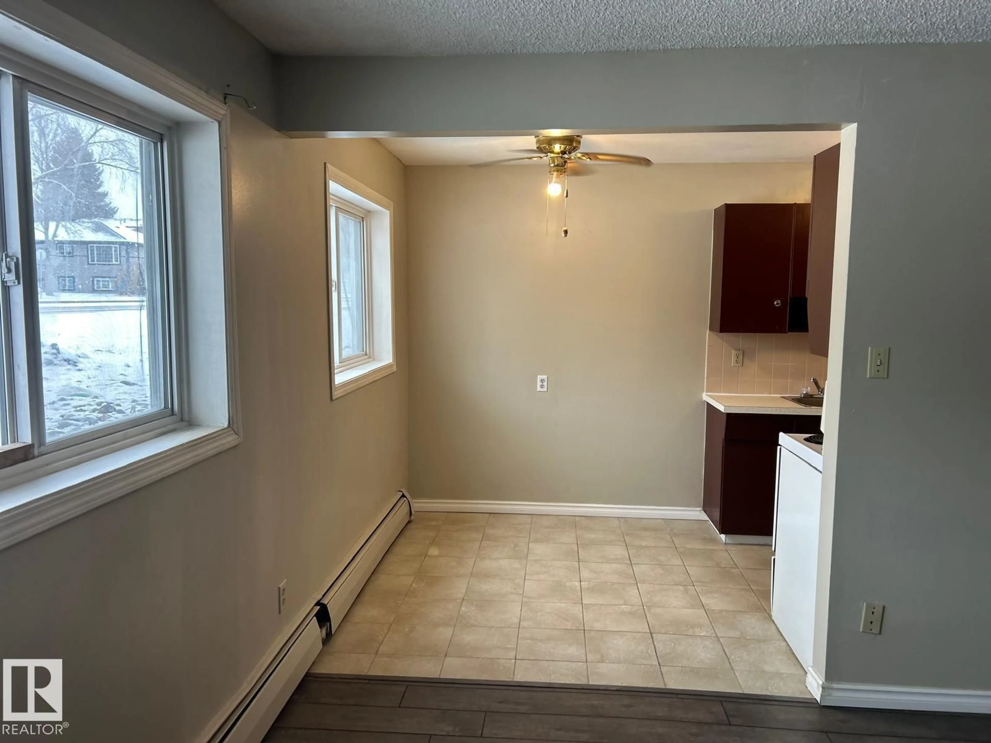 A pic of a room for #4 - 10164 150 ST, Edmonton Alberta T5P1P1