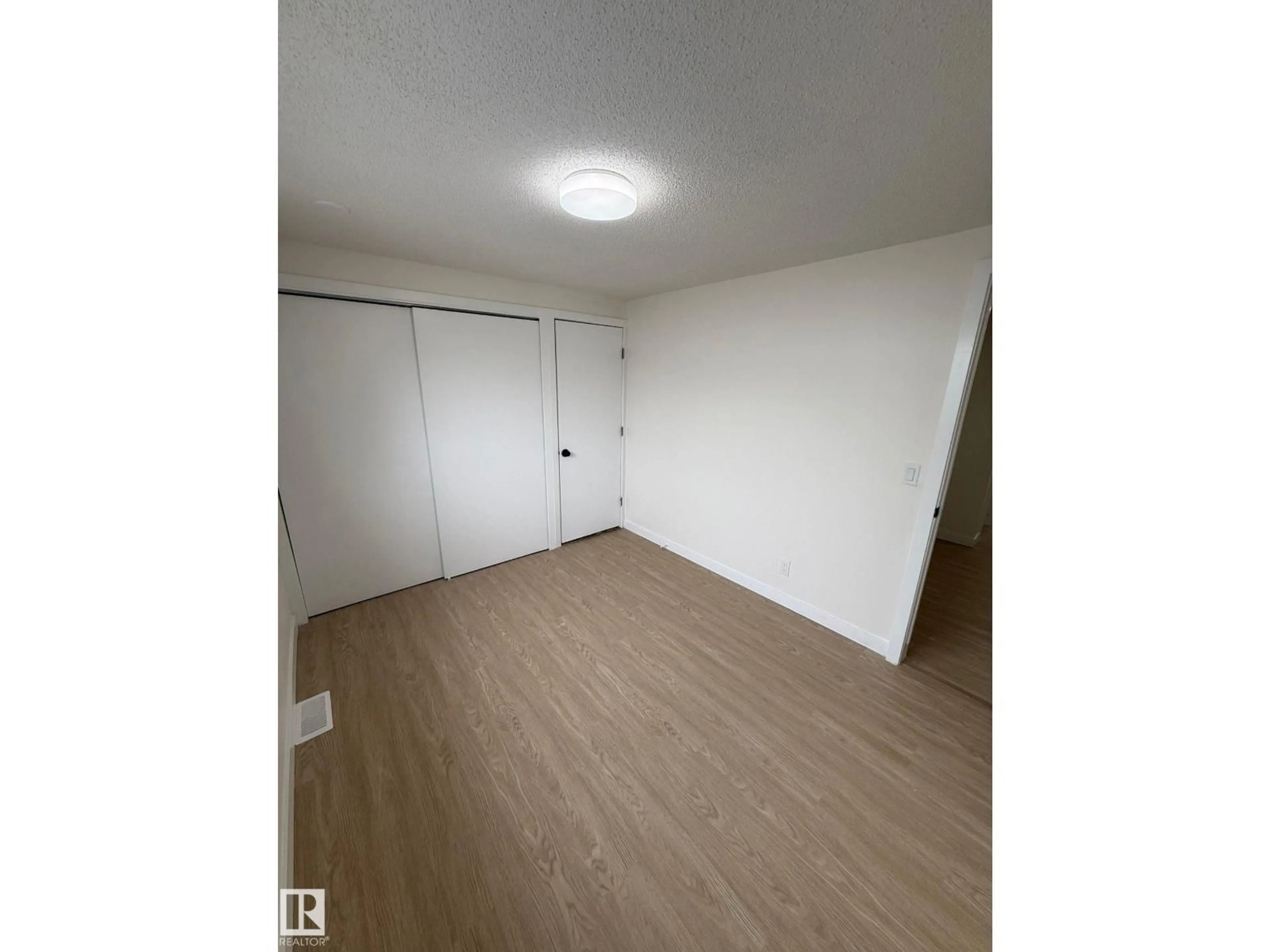 A pic of a room for 92 305 CALAHOO RD, Spruce Grove Alberta T7X3K7