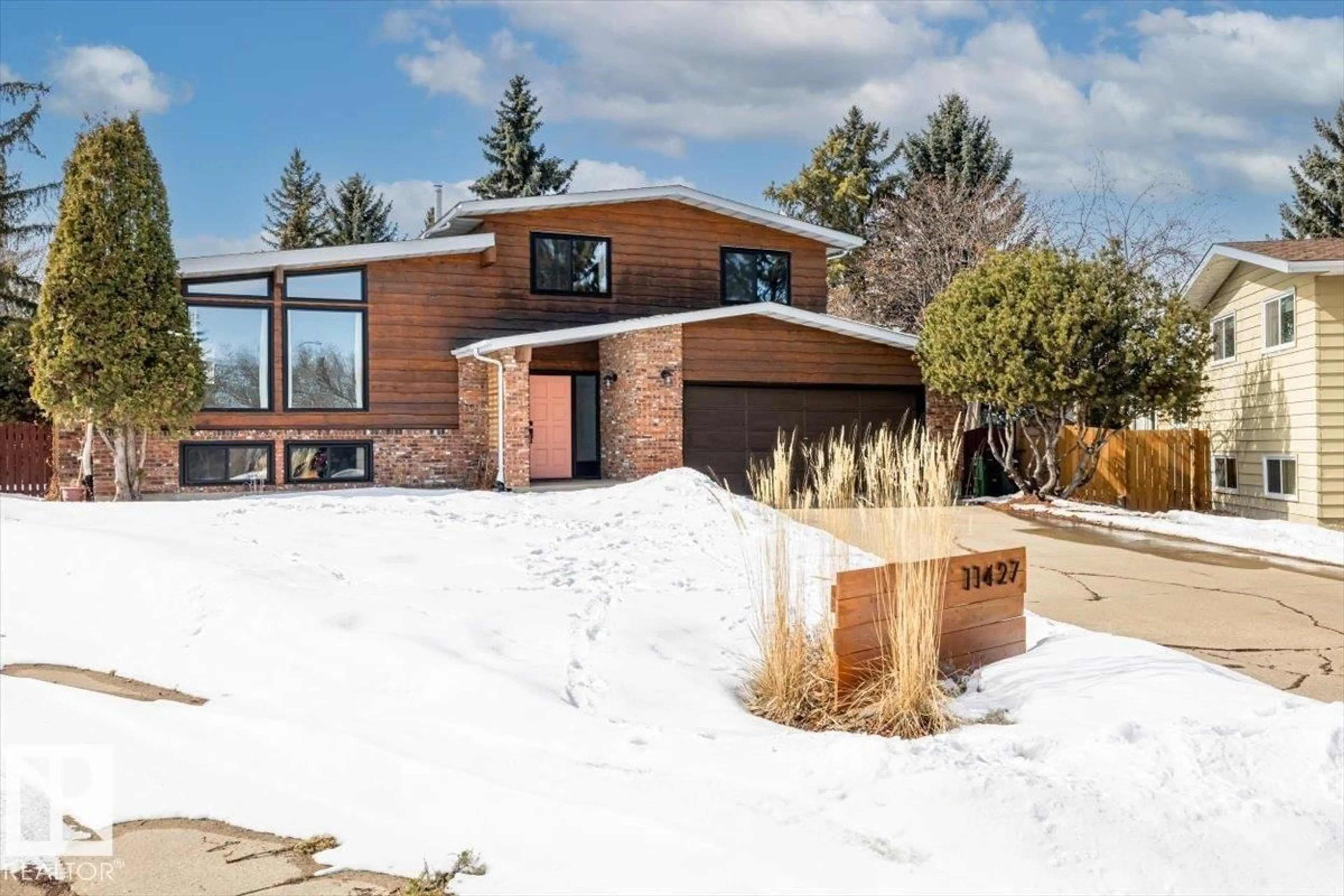 Home with brick exterior material, unknown for NW - 11427 35 AV, Edmonton Alberta T6J2W9