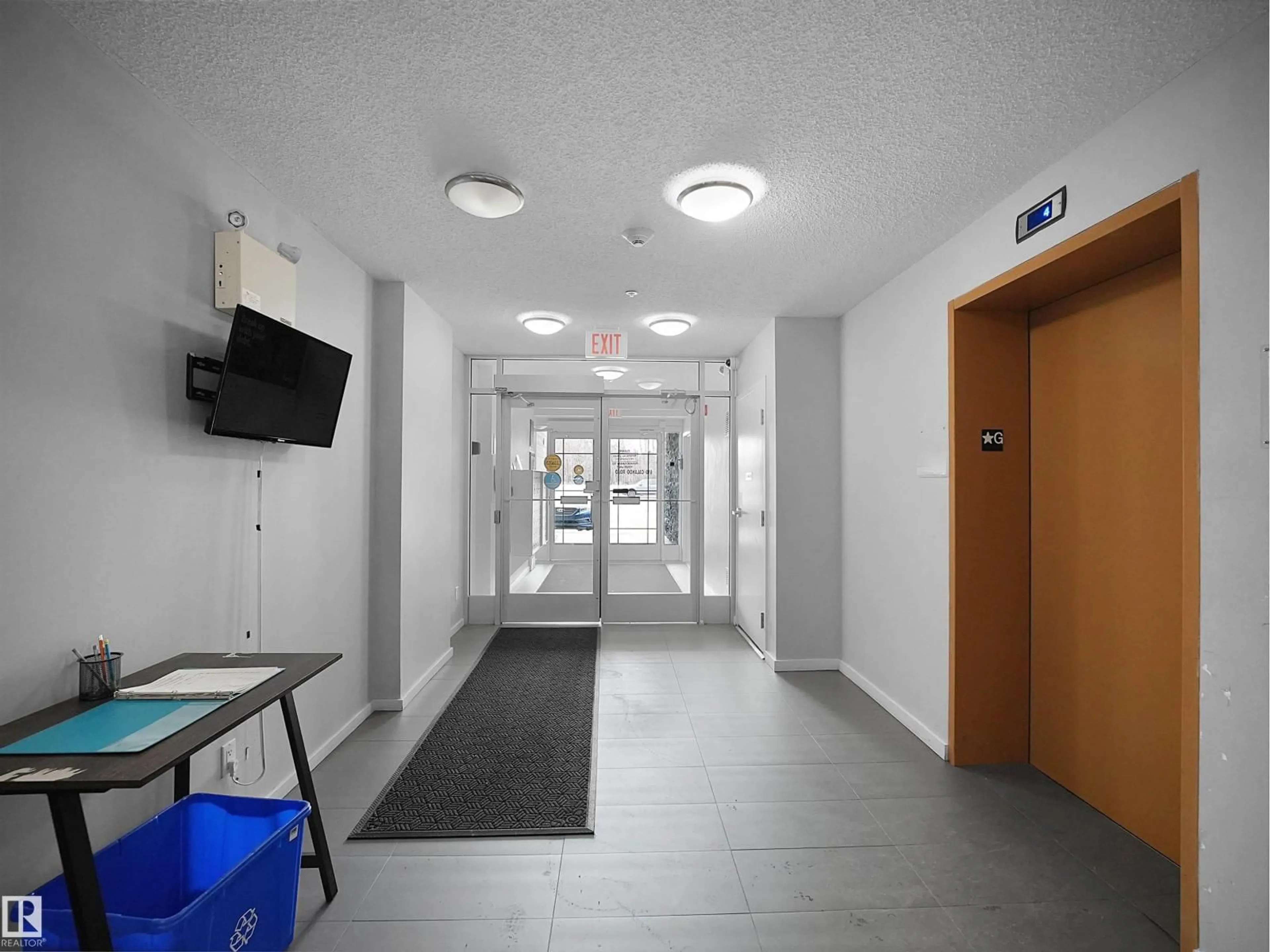 Indoor foyer for #103 - 610 CALAHOO RD, Spruce Grove Alberta T7X1R1